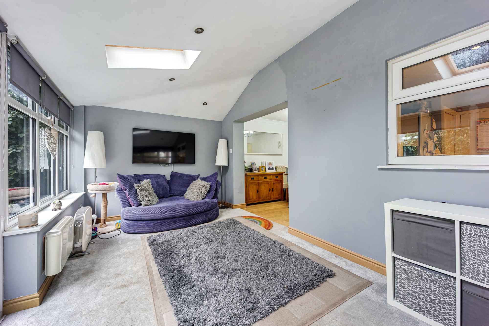 The Parchments, Newton-Le-Willows