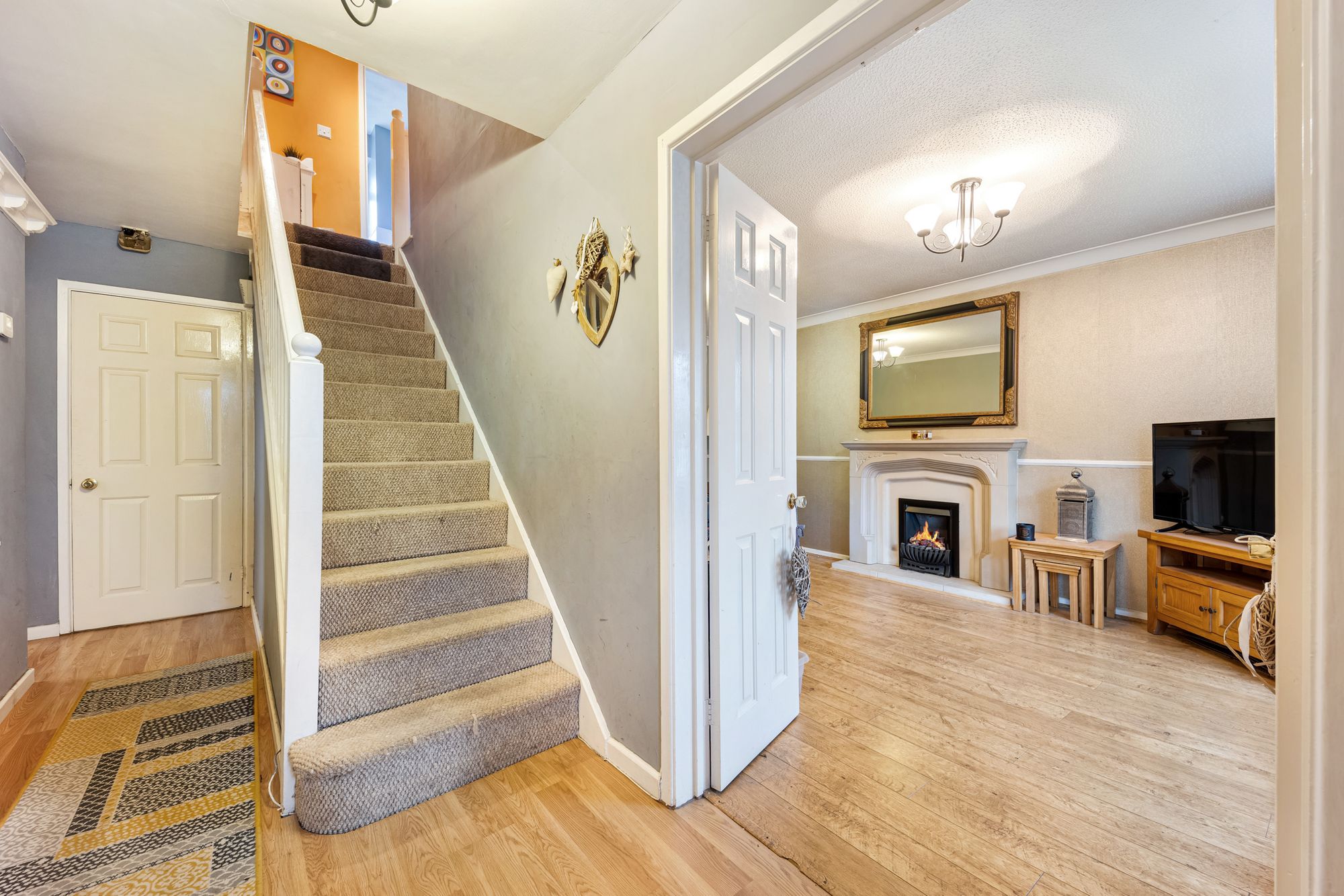 The Parchments, Newton-Le-Willows