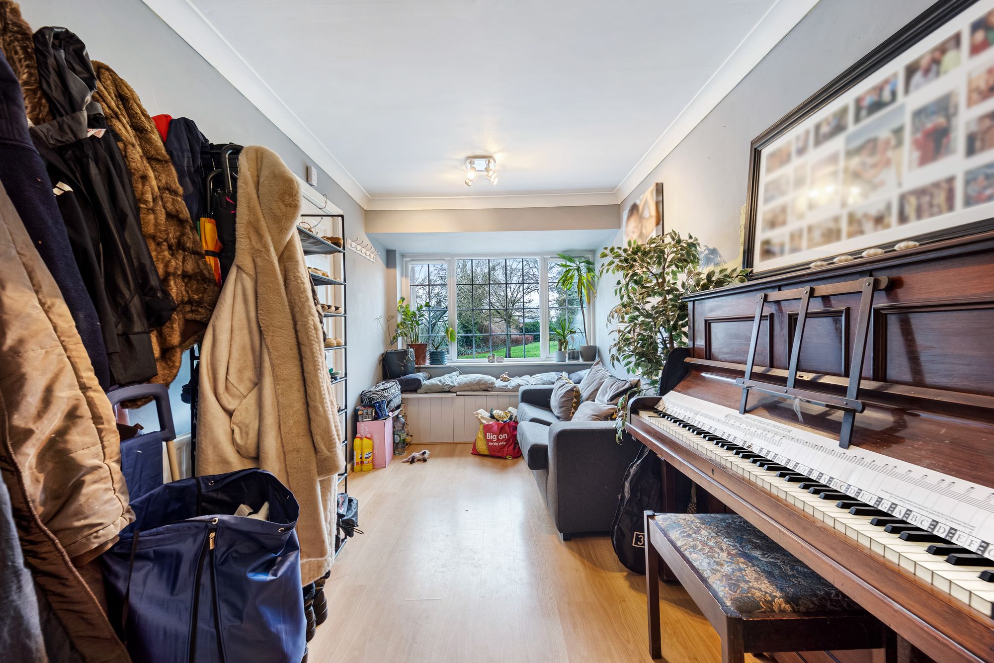 The Parchments, Newton-Le-Willows