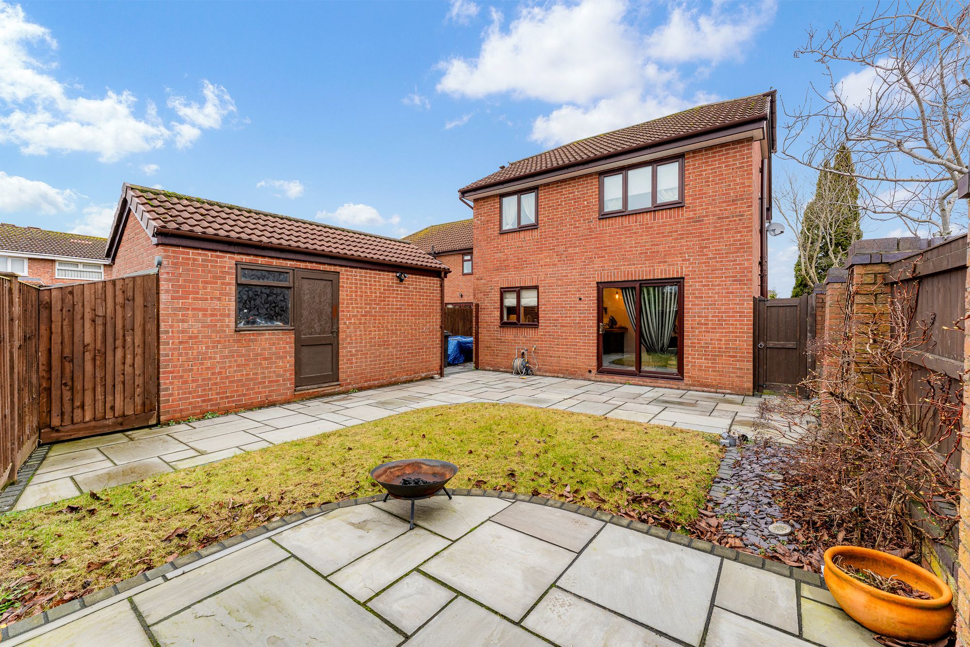 Mortlake Close, Widnes