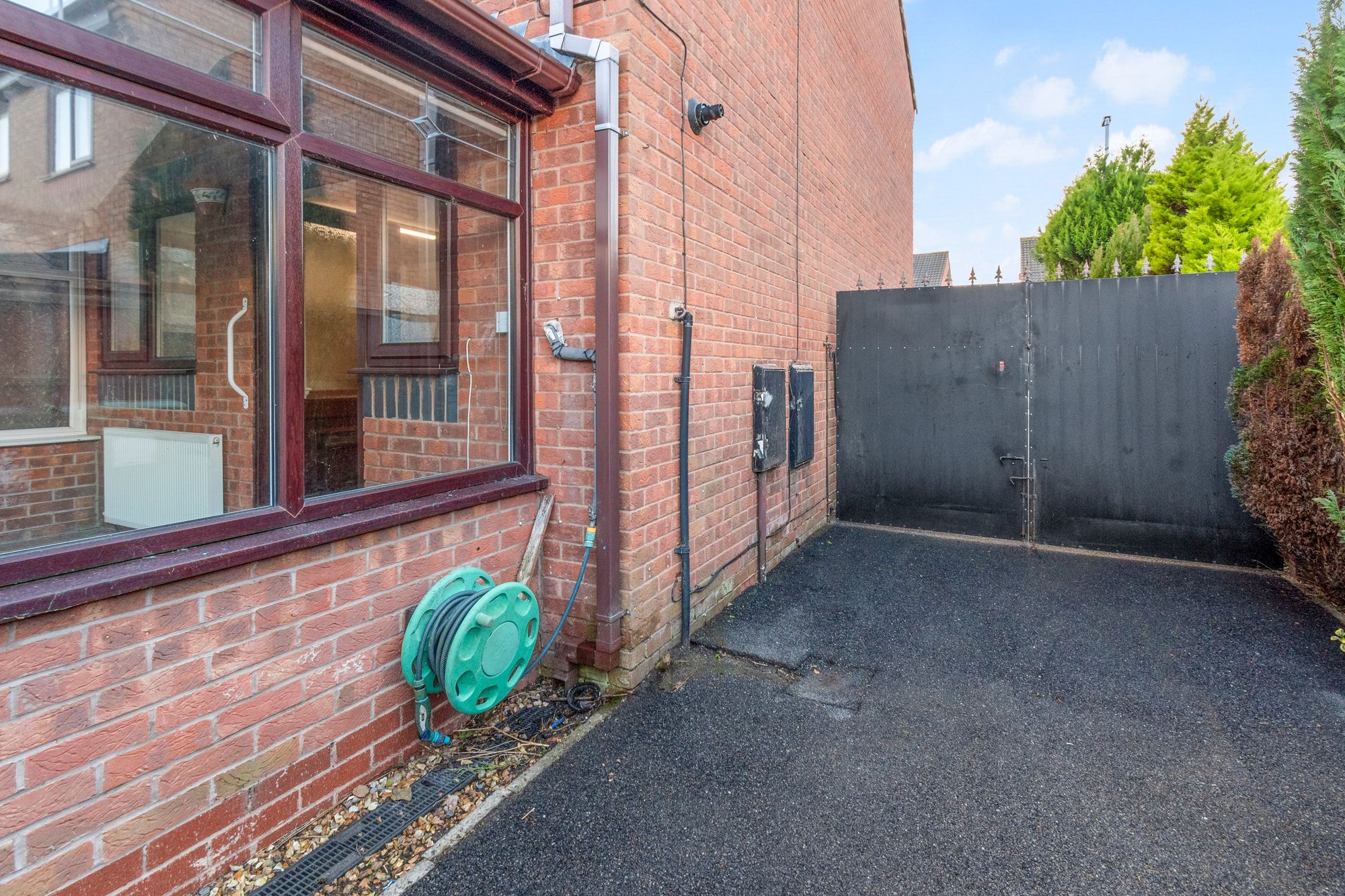 Alpine Close, St. Helens