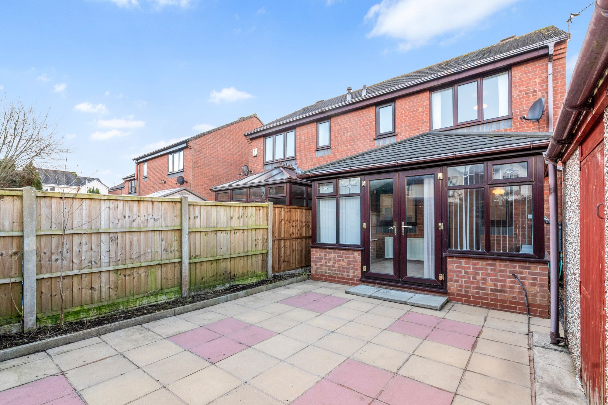 Alpine Close, St. Helens