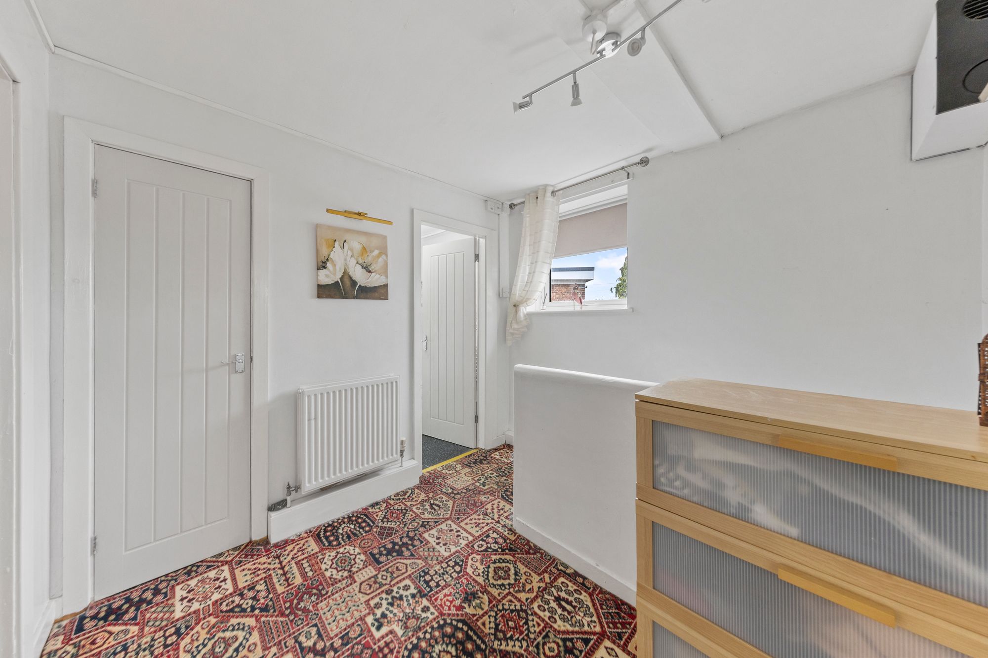 Allen Avenue, Culcheth, WA3