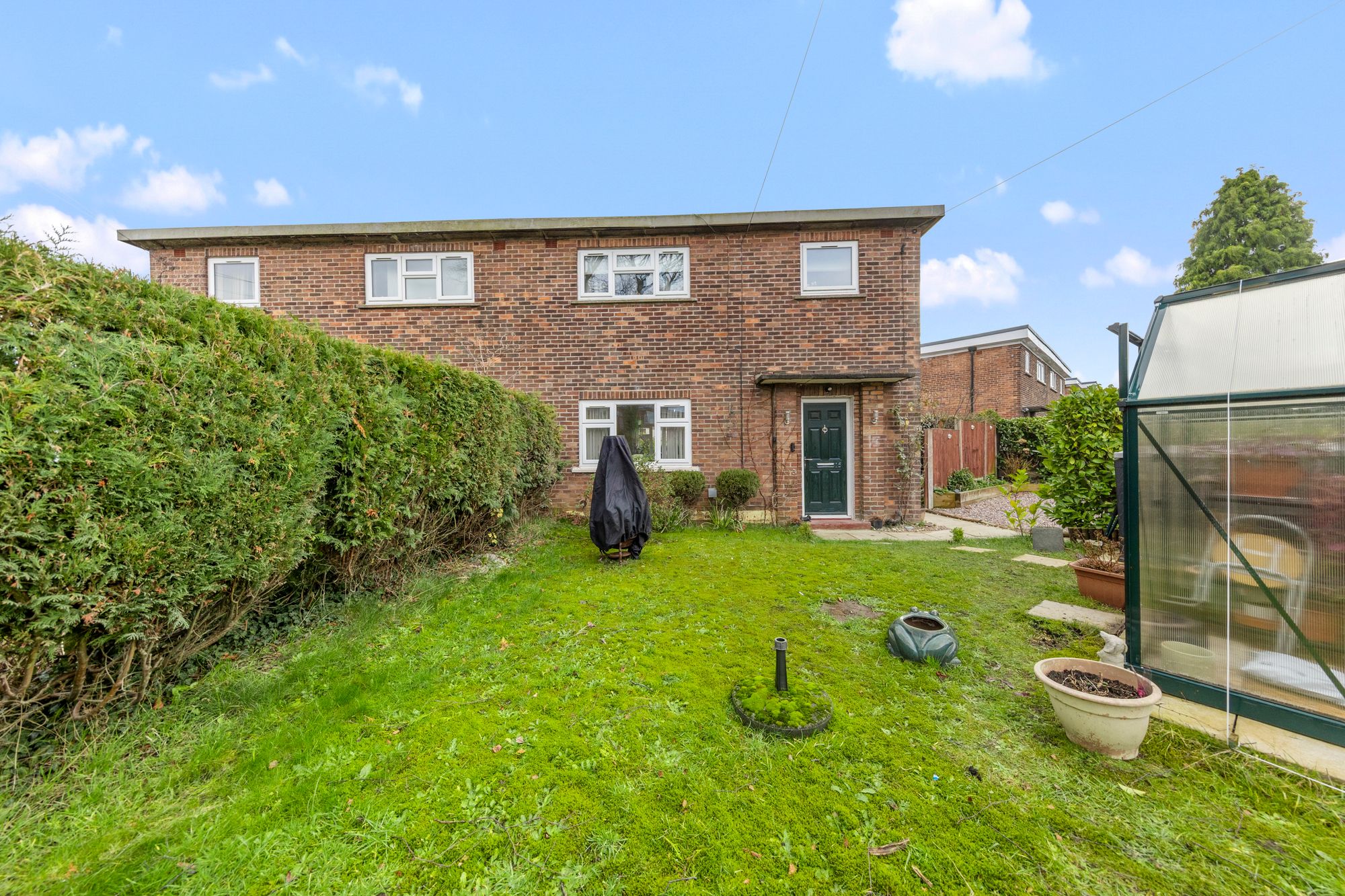 Allen Avenue, Culcheth, WA3