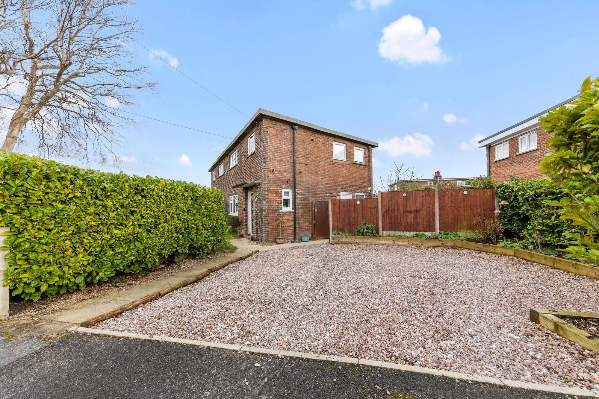 Allen Avenue, Culcheth, WA3