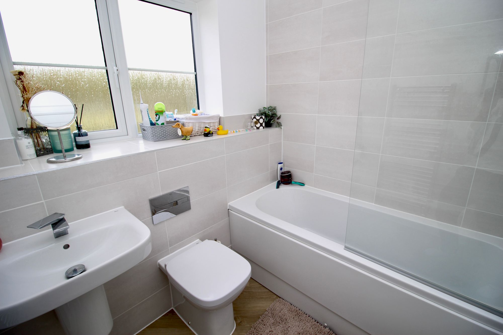 28 Chaffinch Gardens, Botley
