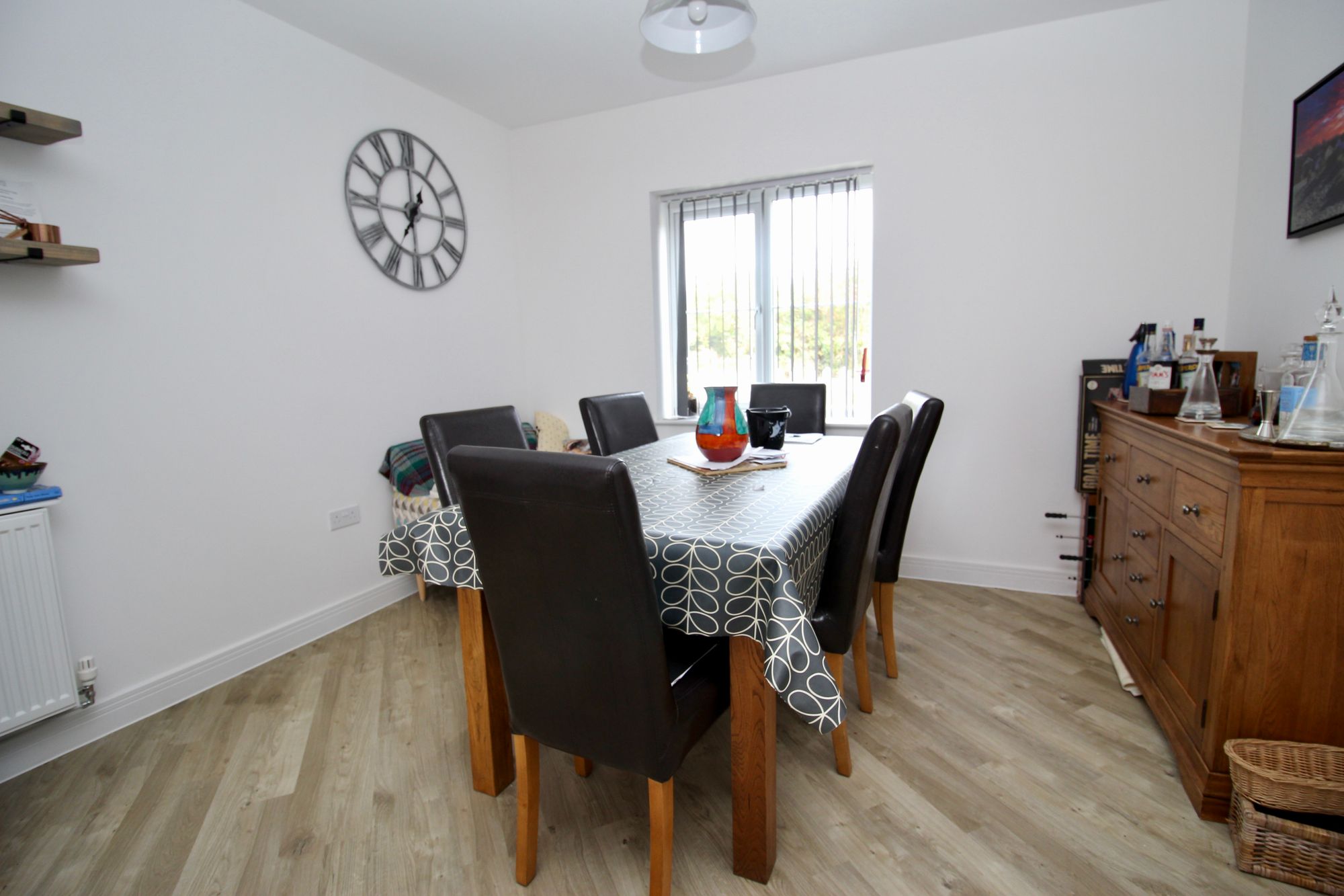 28 Chaffinch Gardens, Botley