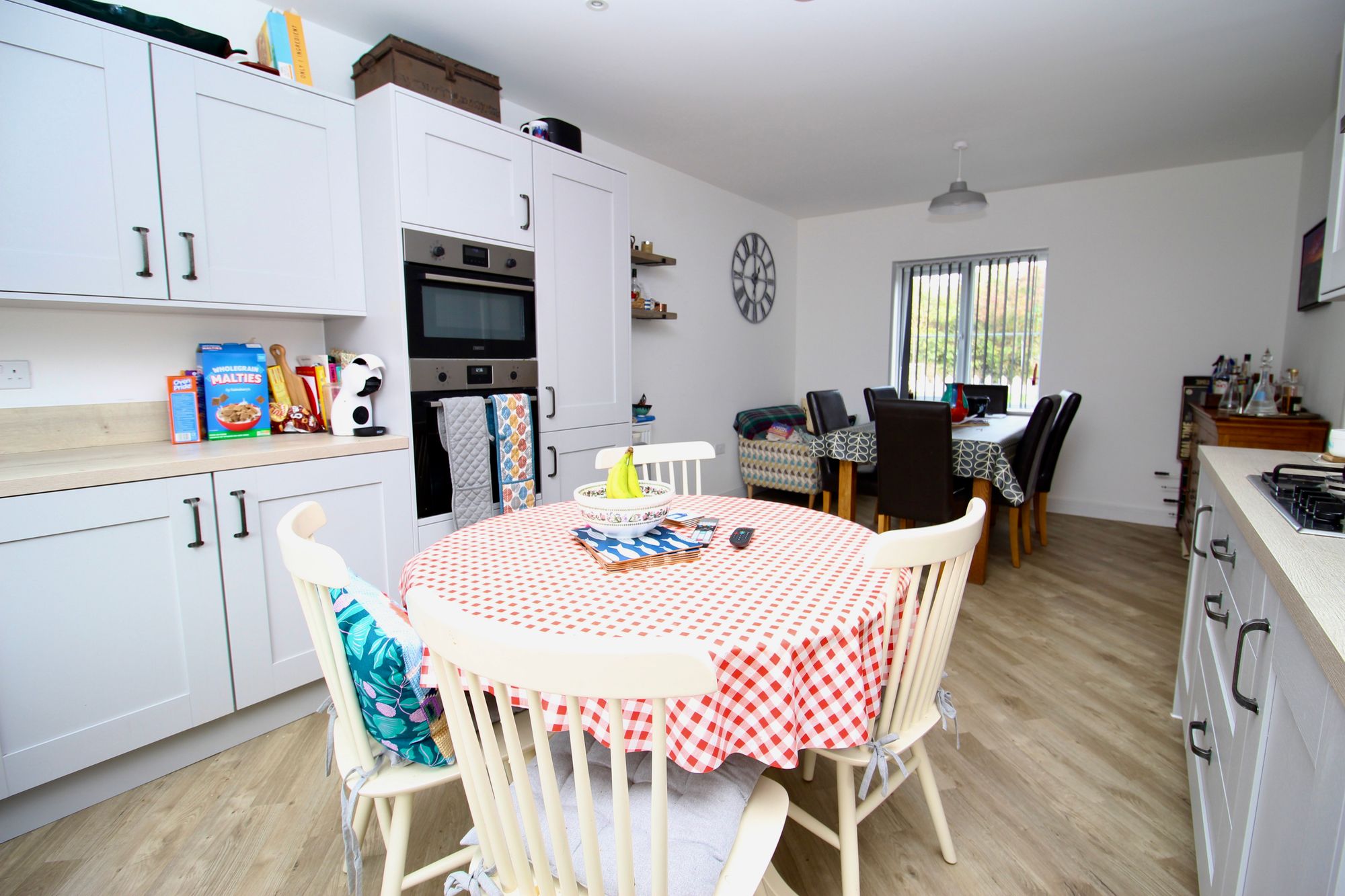 28 Chaffinch Gardens, Botley