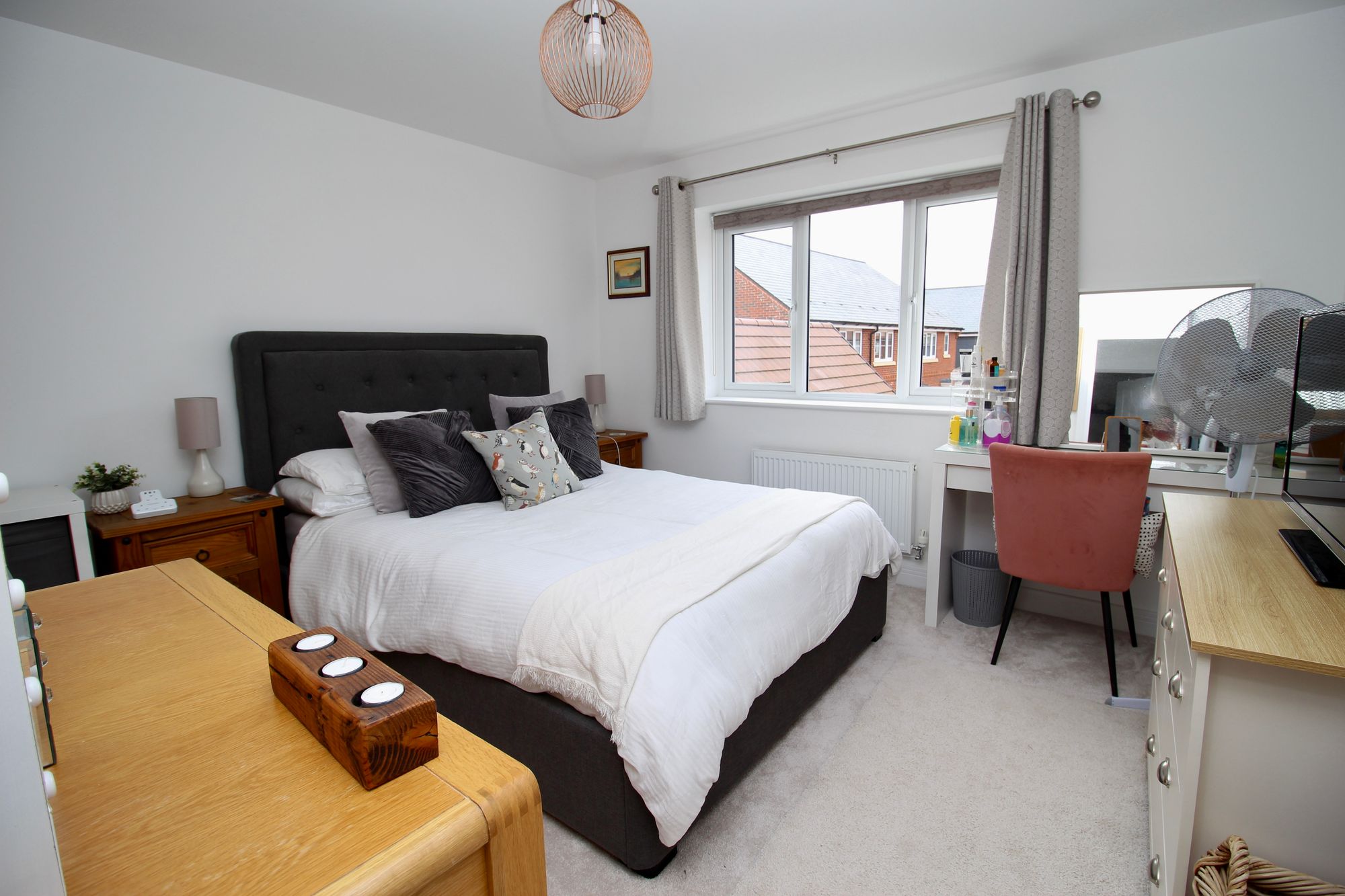 28 Chaffinch Gardens, Botley