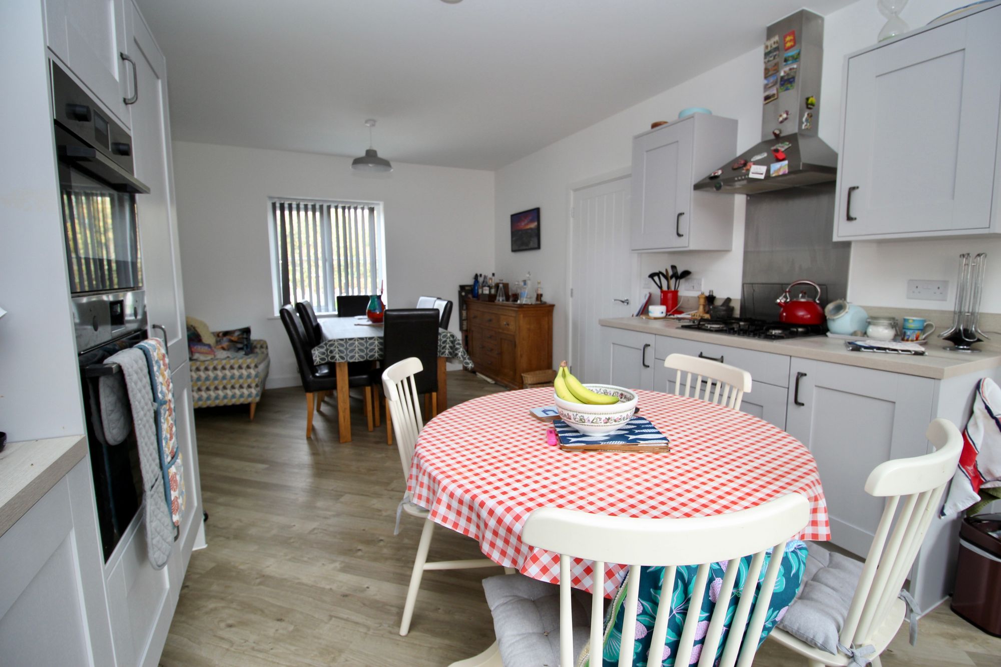 28 Chaffinch Gardens, Botley
