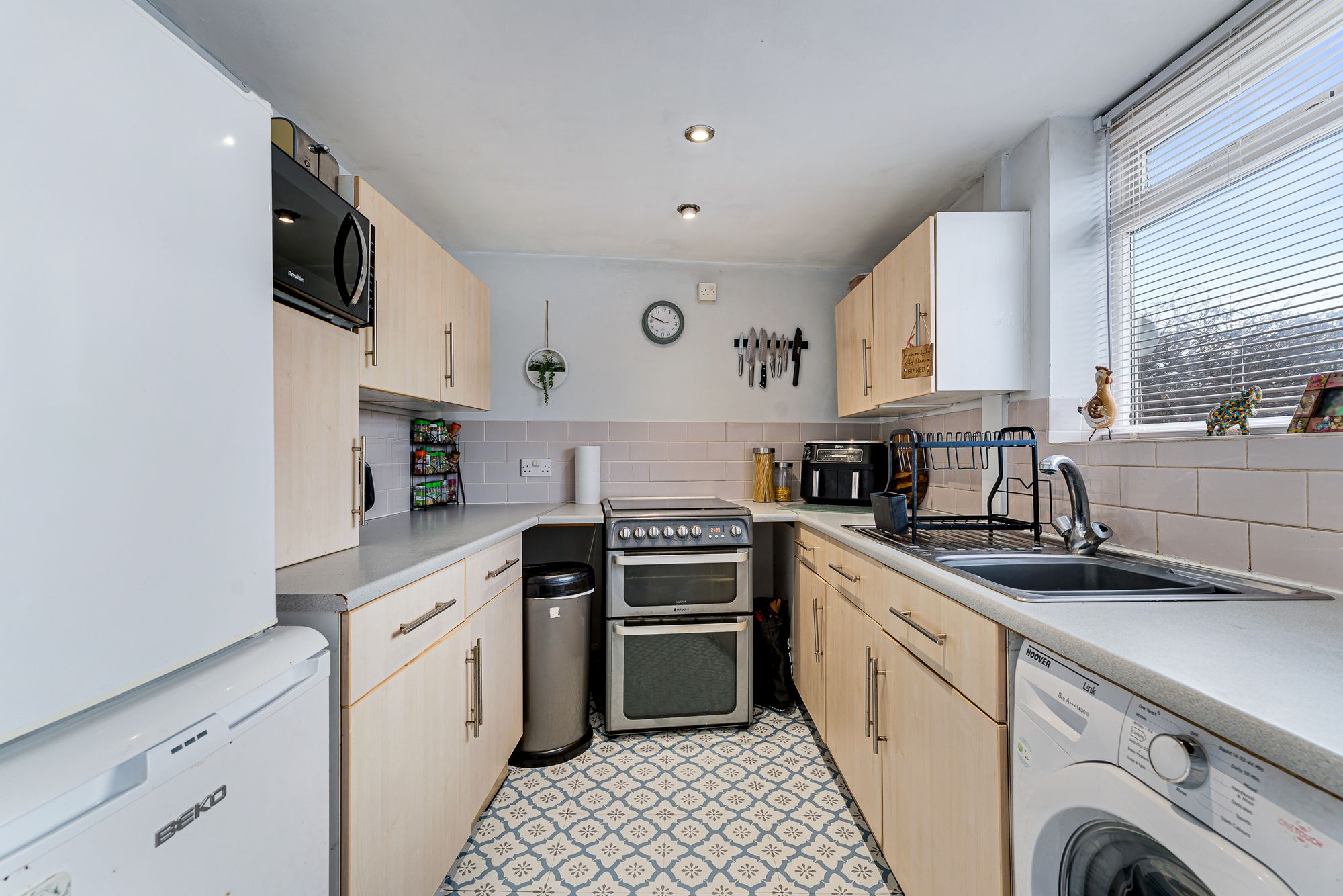 St. Helens Road, Leigh, WN7