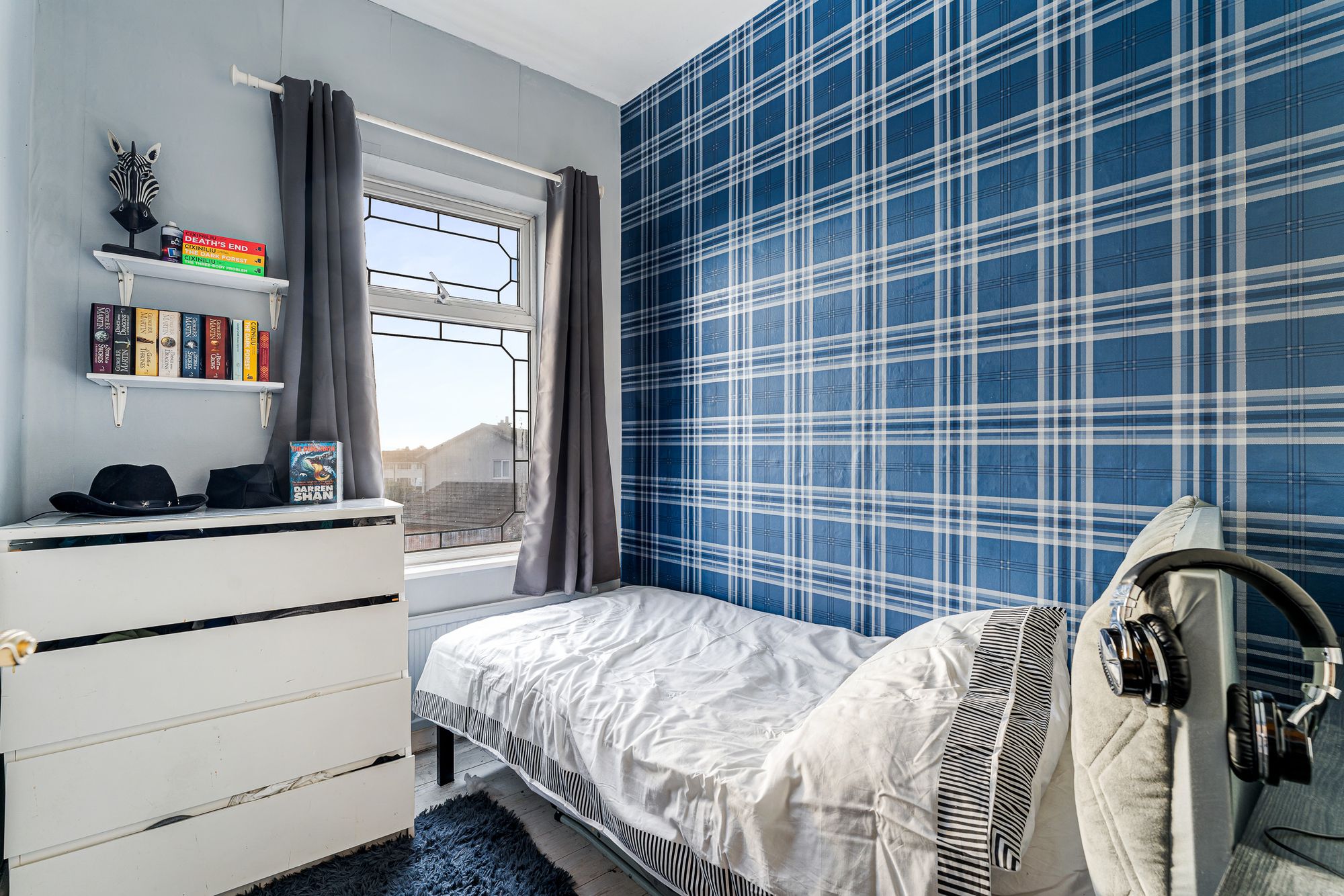 St. Helens Road, Leigh, WN7