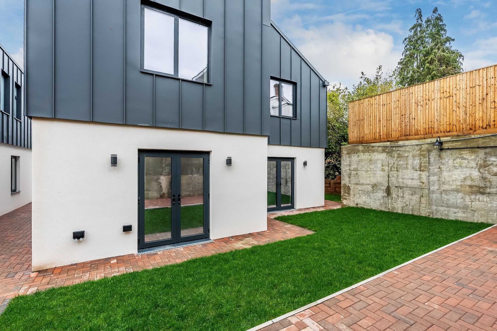 West Park Avenue, Southborough, TN4