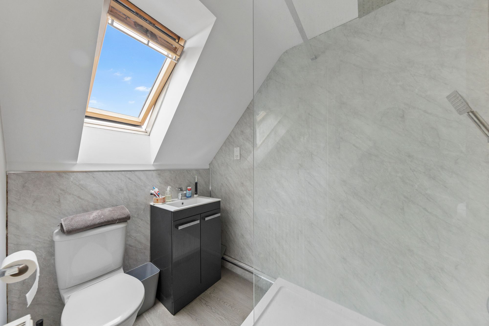 Snowberry Crescent, Warrington