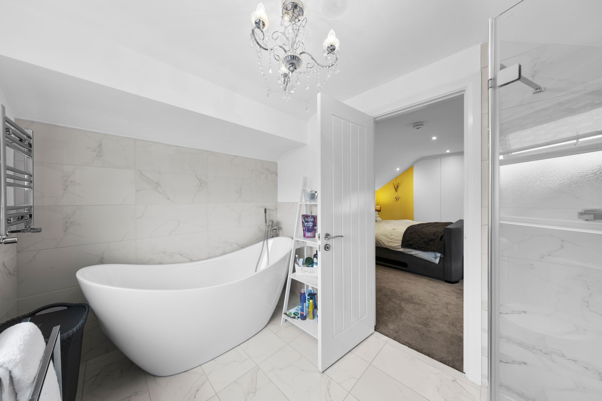 Rozel Crescent, Warrington