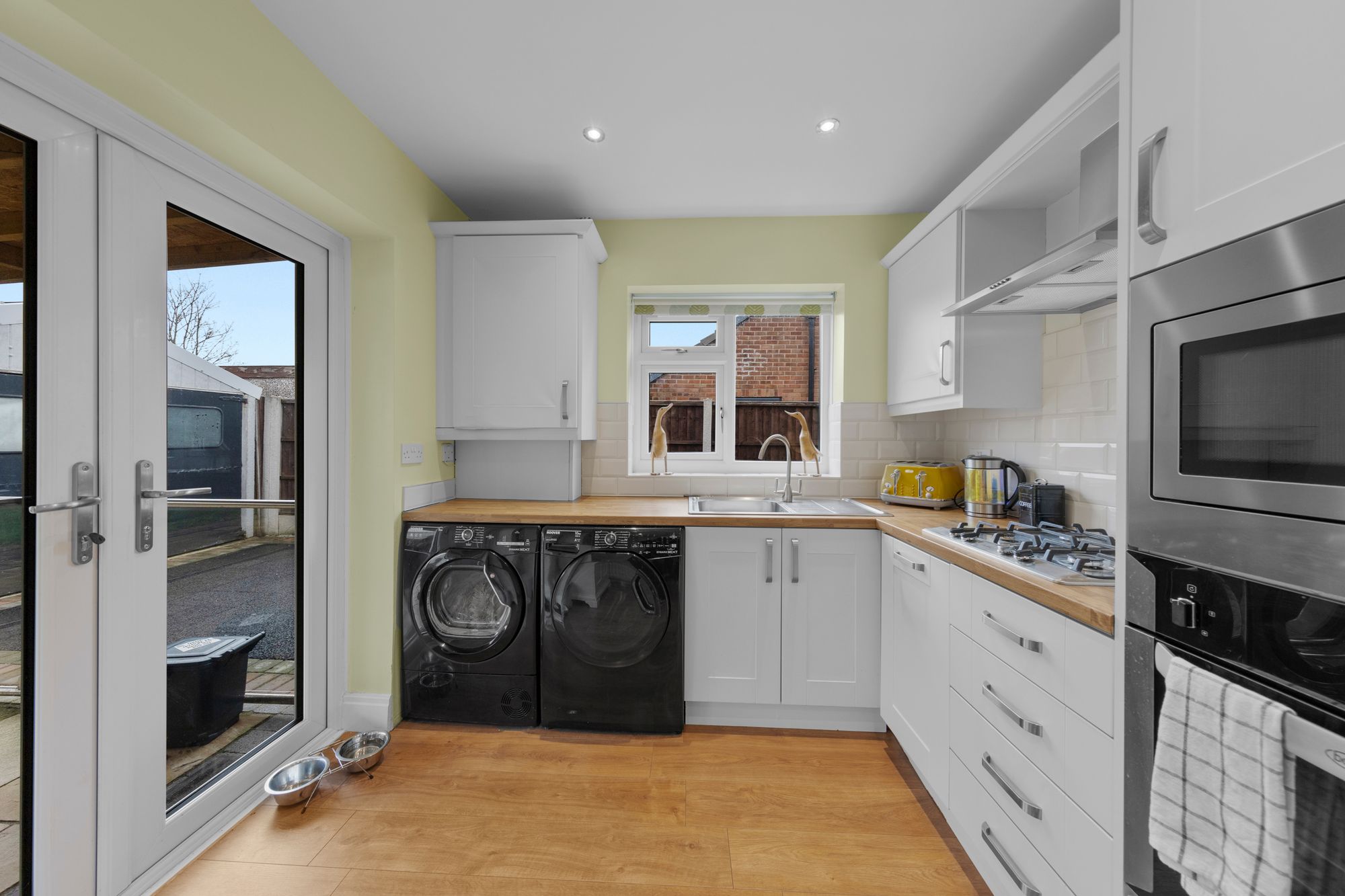 Rozel Crescent, Warrington