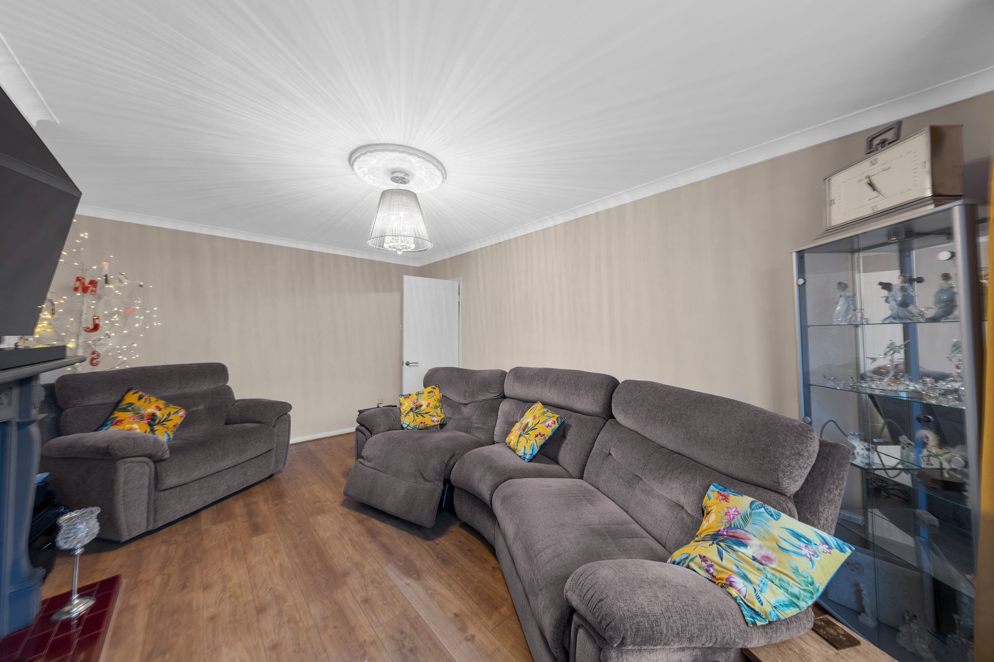 Rozel Crescent, Warrington