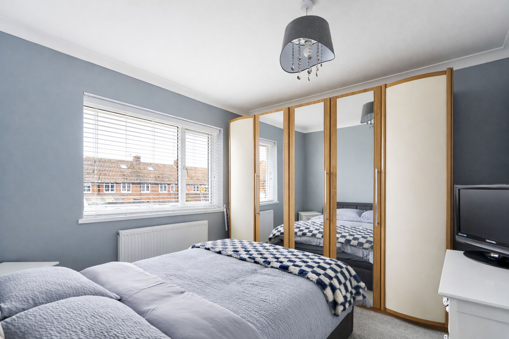 077d798b-7713-4e7c-bb36-c683a45fa7f8