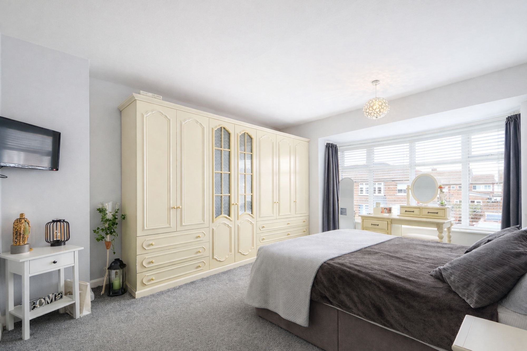 9de9c738-c983-44e4-a937-7577189a601c