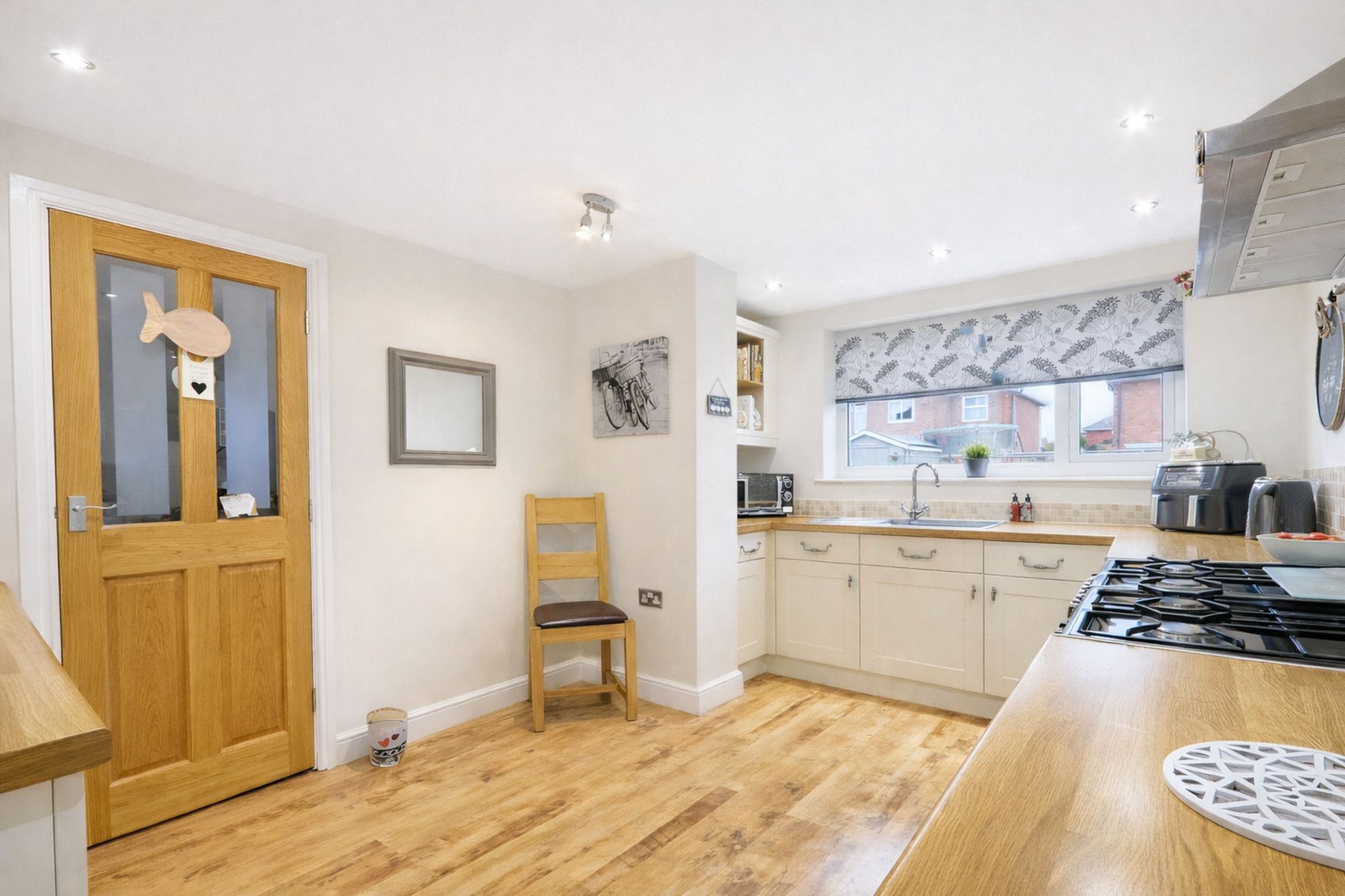 55a4bc76-c4d9-48a0-88f0-5f919ec67f7c