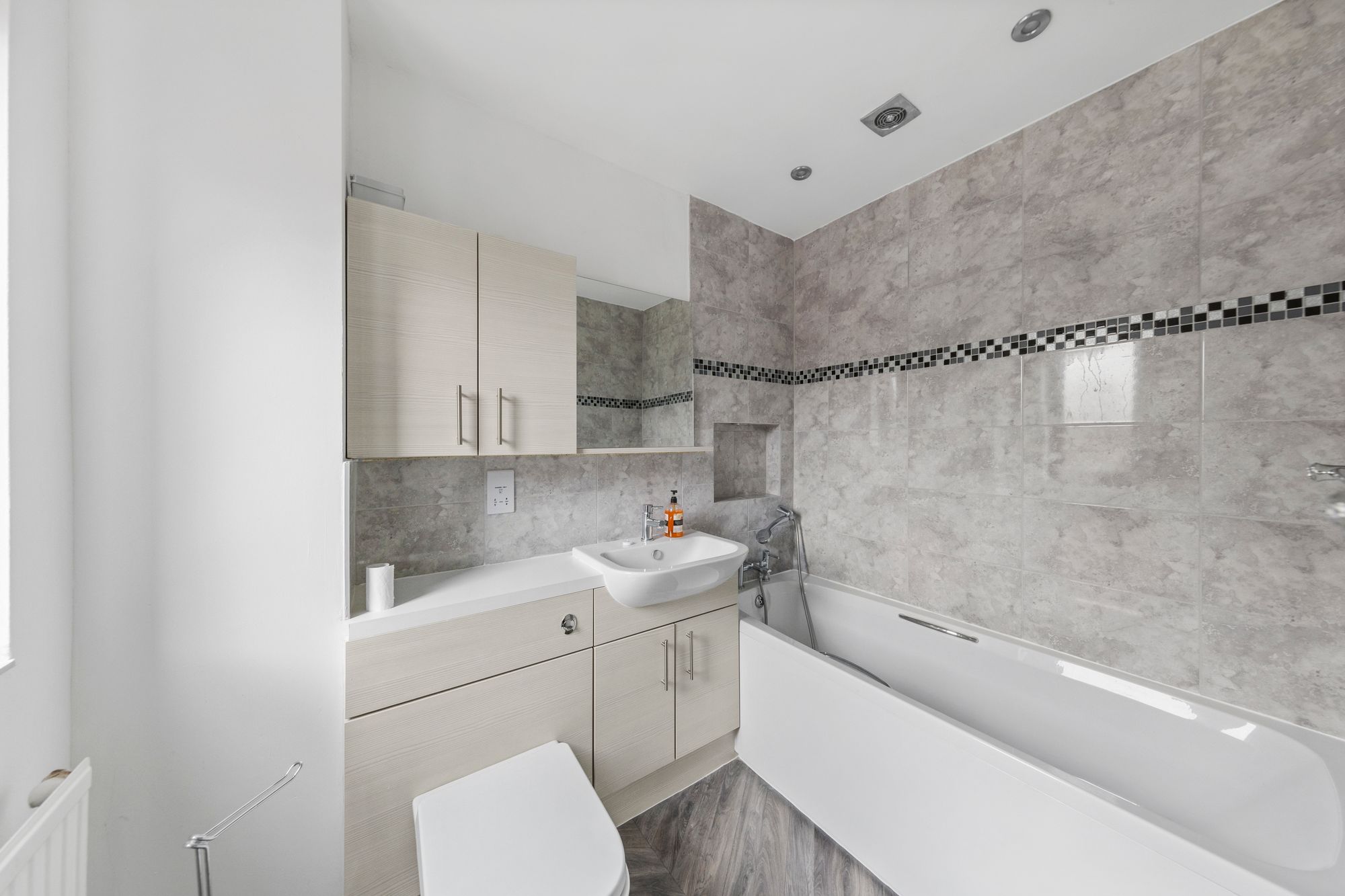 Castle Green, Westbrook, WA5