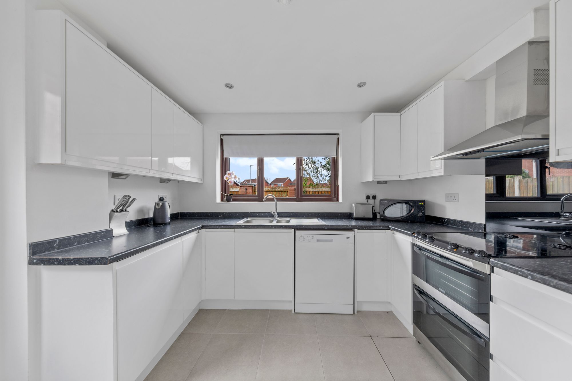 Castle Green, Westbrook, WA5