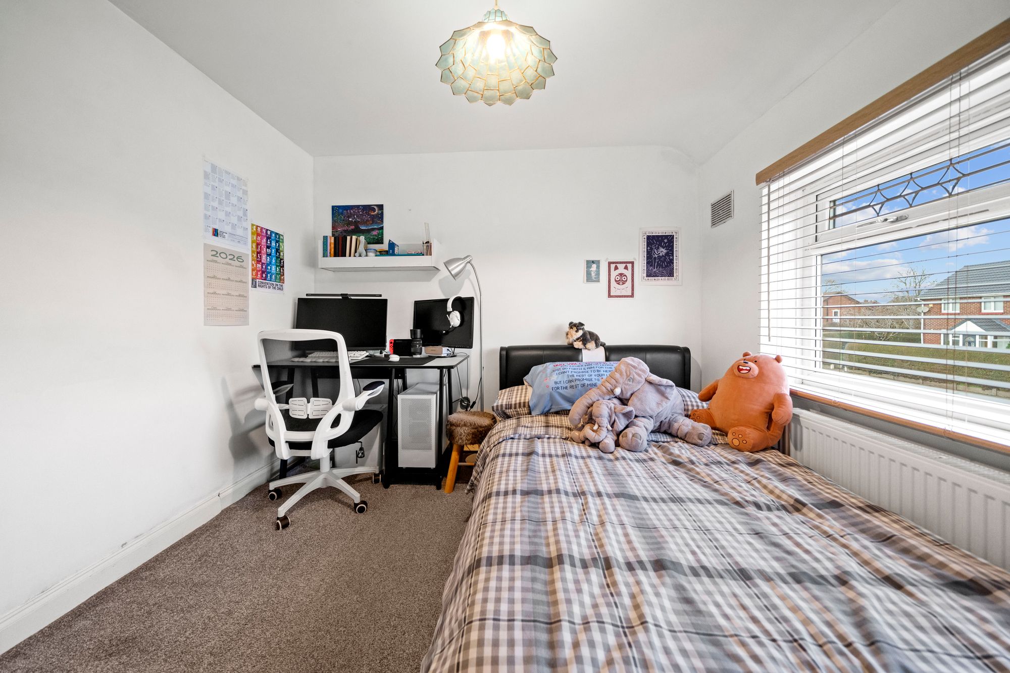 Manor Avenue, Warrington