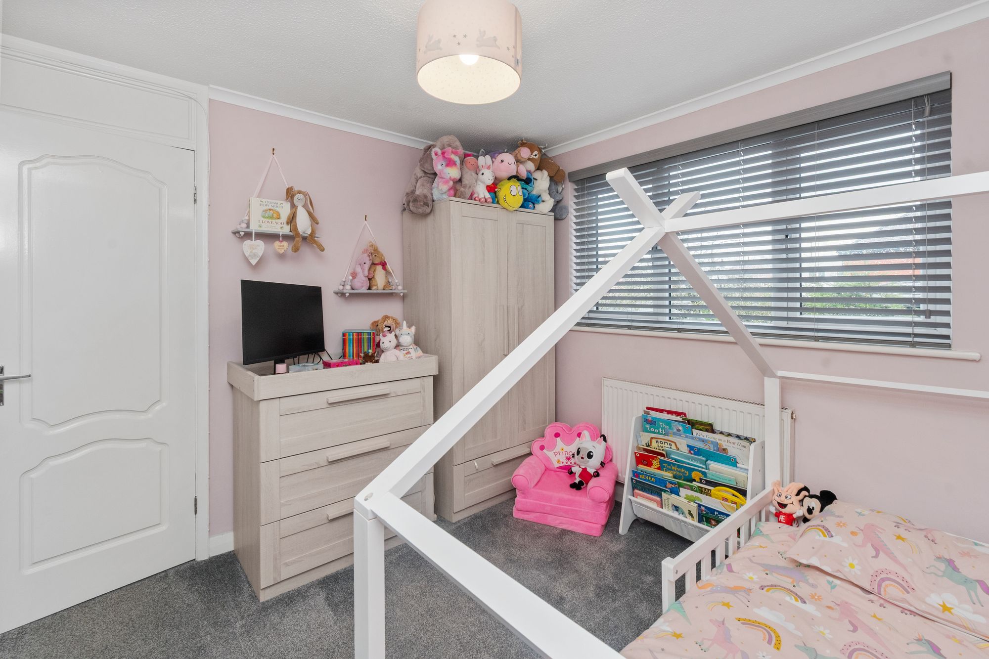 Hawthorn Drive, St. Helens