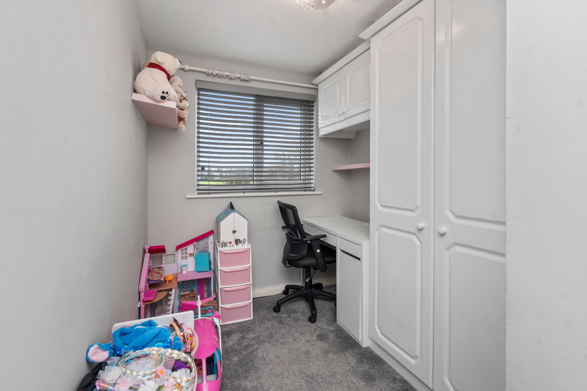 Hawthorn Drive, St. Helens