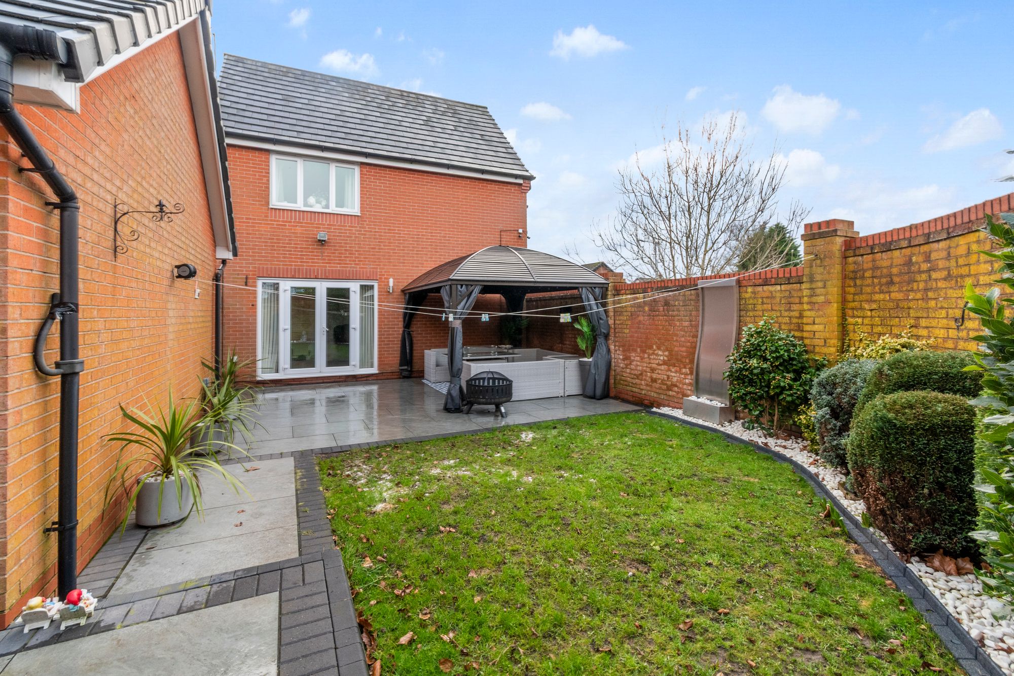 Deerfield Close, St. Helens