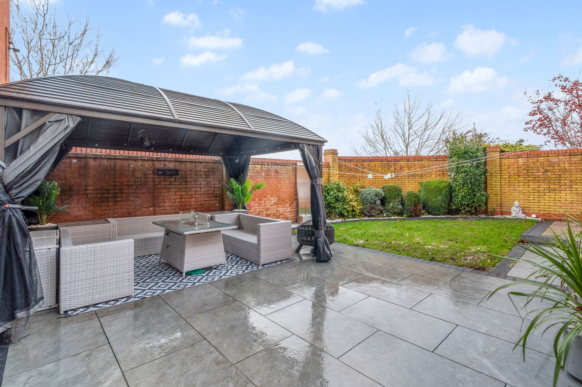 Deerfield Close, St. Helens