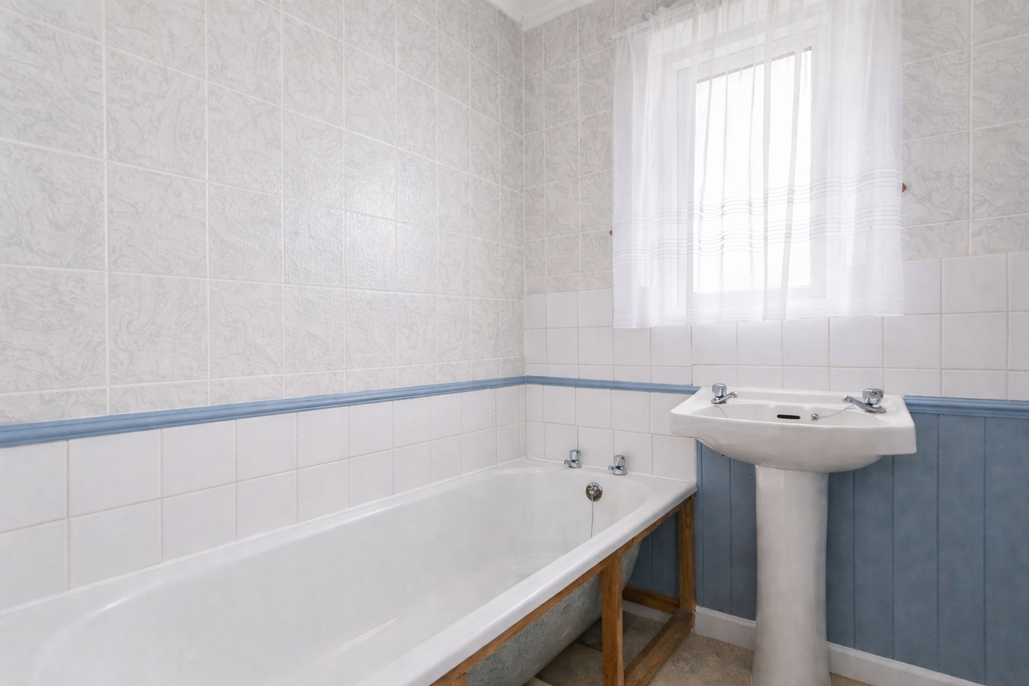 b0404072-0faf-4348-88a2-da729dd2f20a