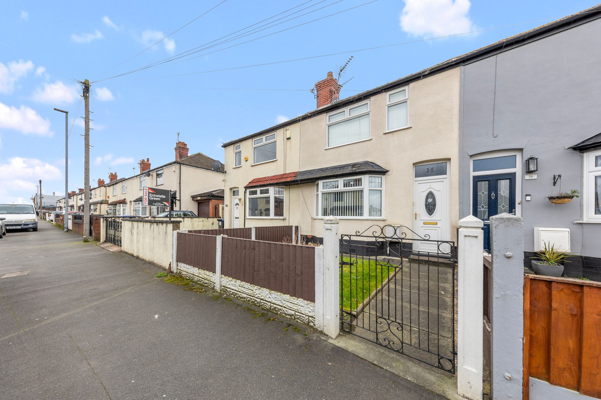 South Avenue, Warrington, WA2