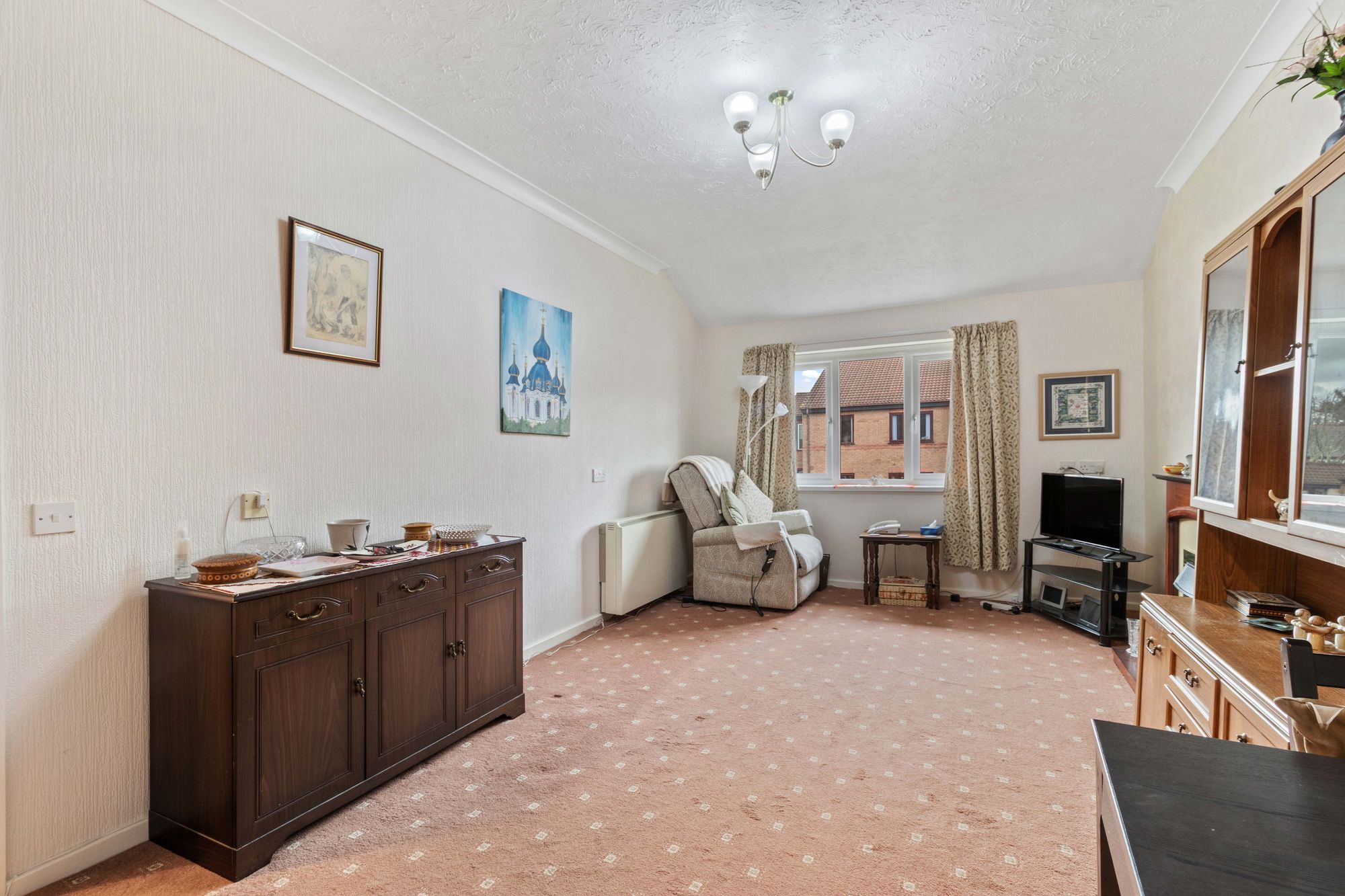 Oulton Court, Warrington