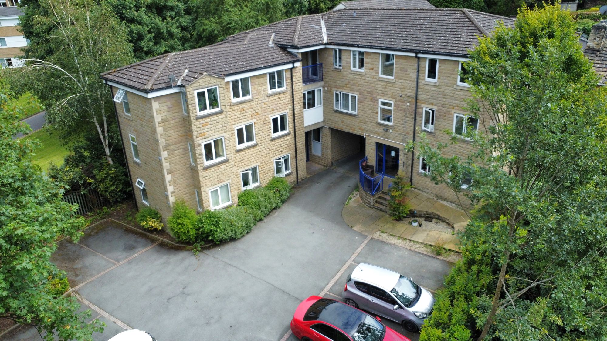 Wood Lane, Huddersfield, HD4