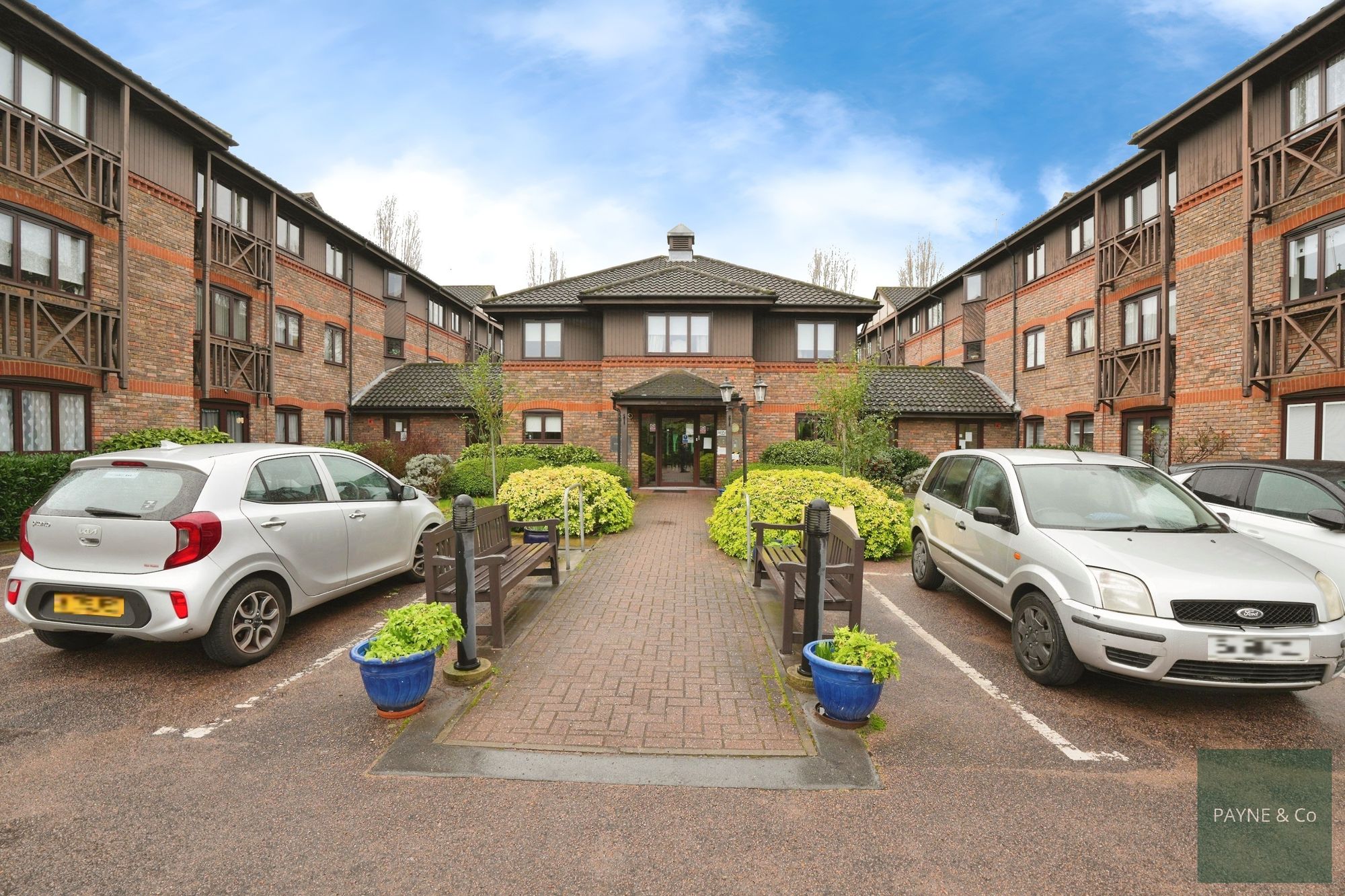 Vienna Close, Ilford, IG5