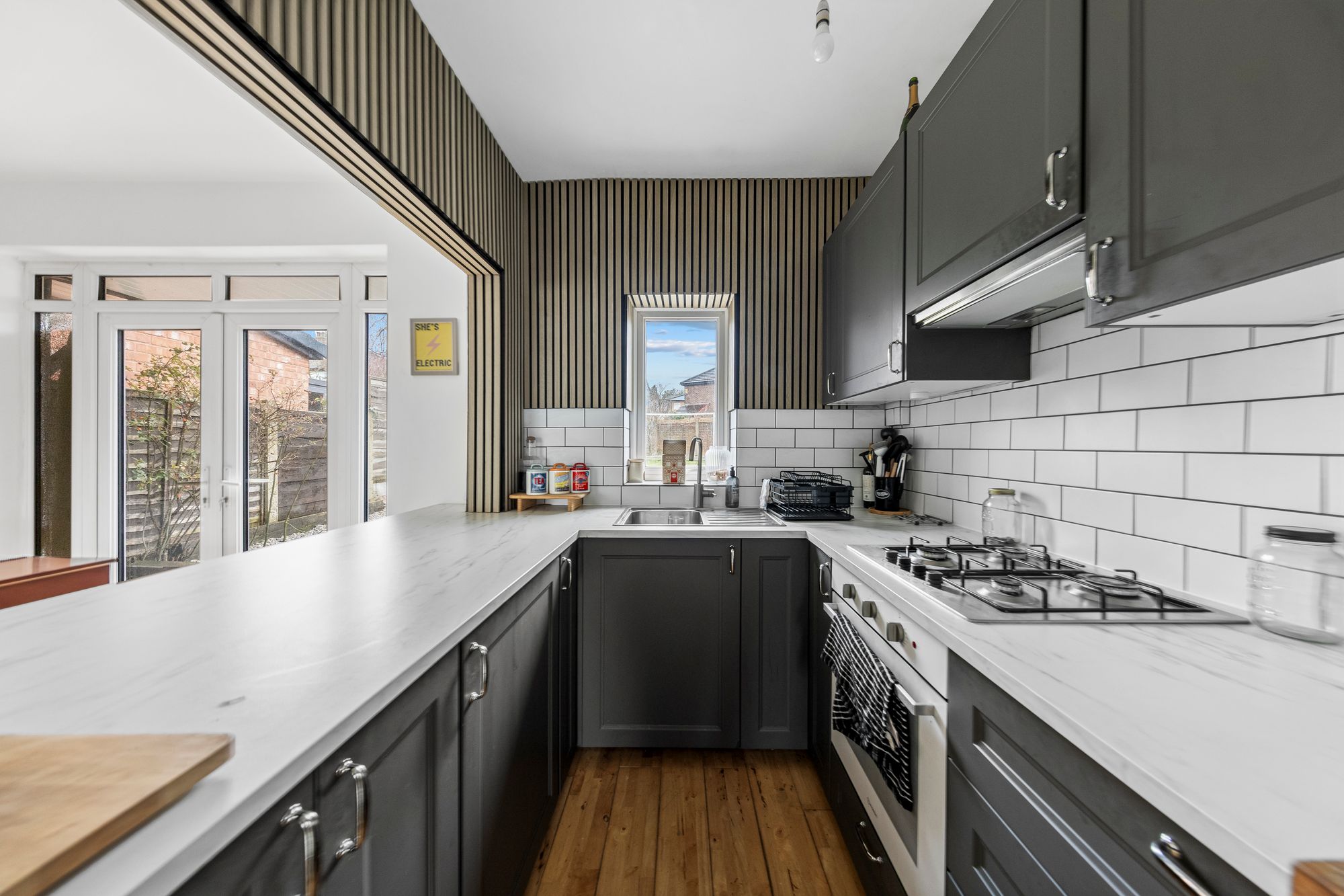 Bernard Avenue, Appleton, WA4