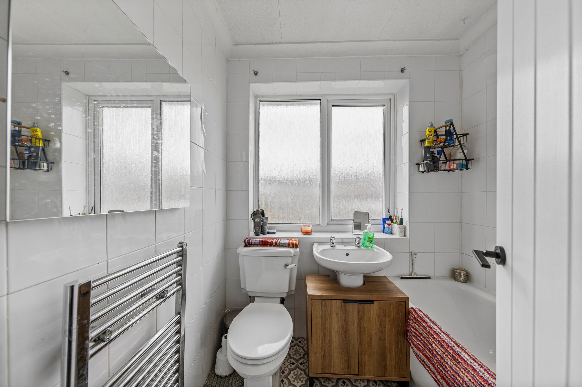 Bernard Avenue, Appleton, WA4