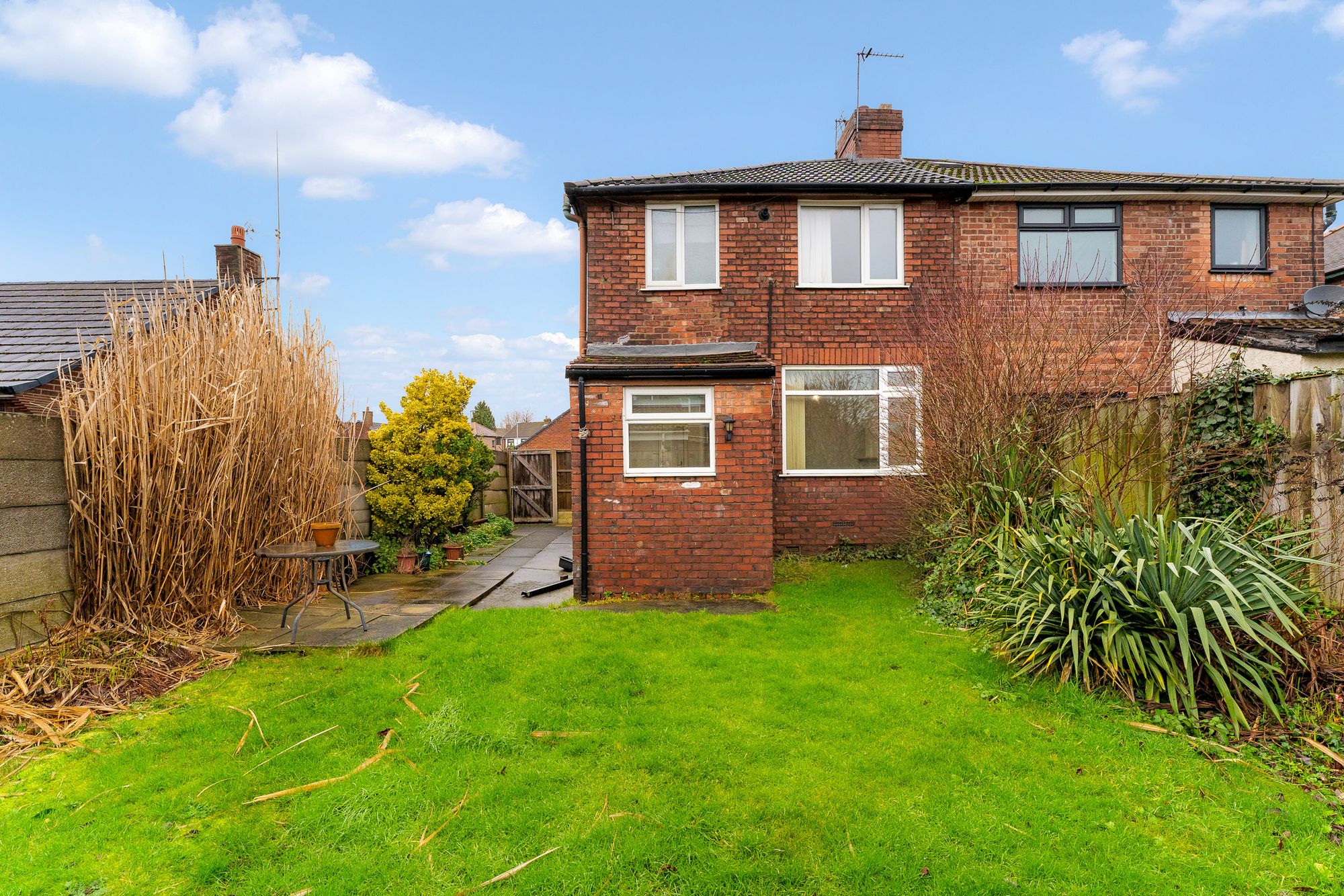 Windermere Avenue, Widnes