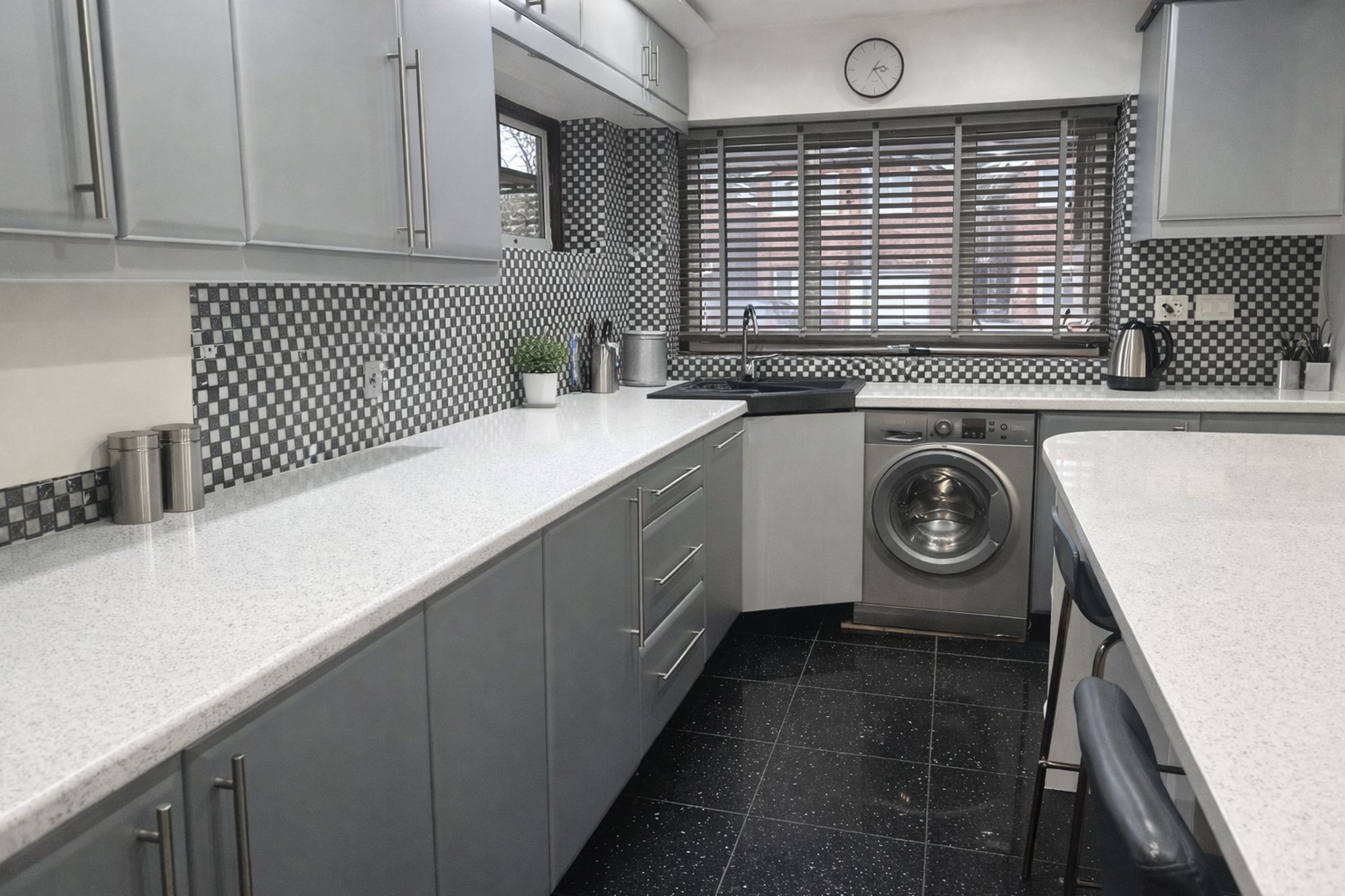 Andrew Gardens, Birmingham, B21 9PW - Gallery 2