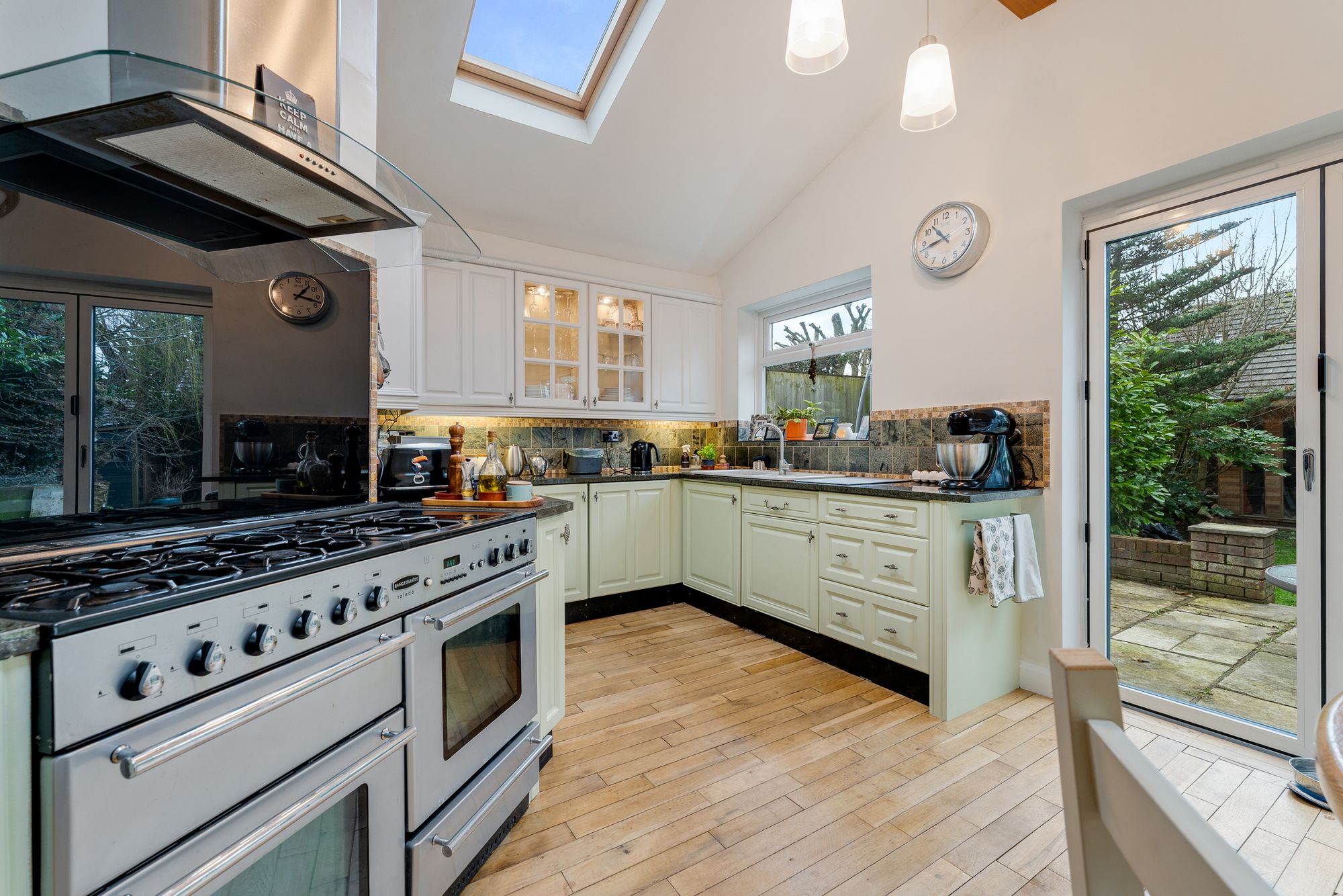 Crawford Avenue, Widnes