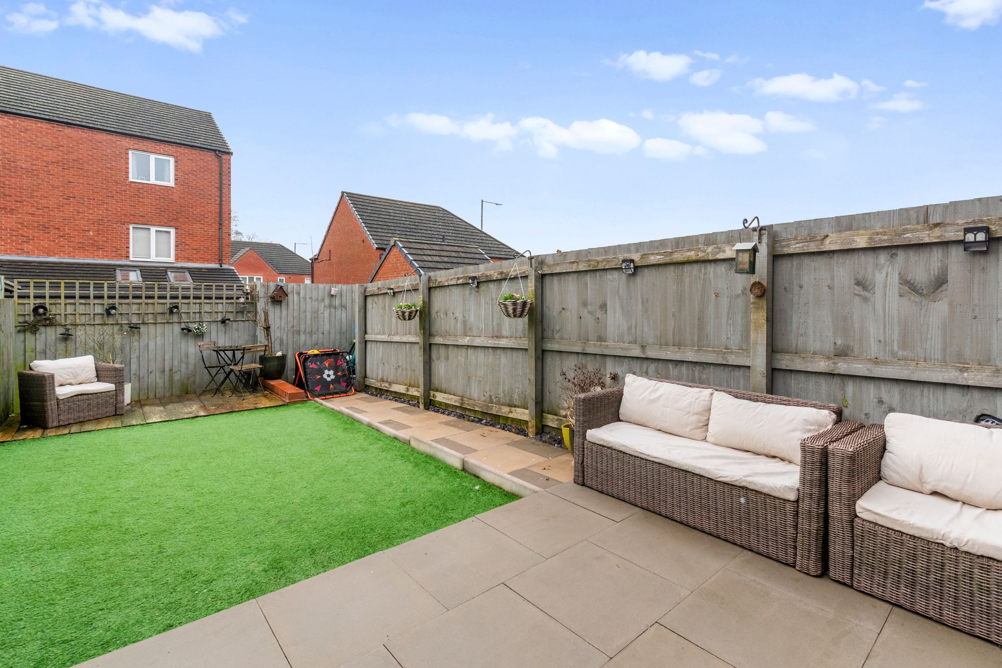 Newlove Avenue, St. Helens