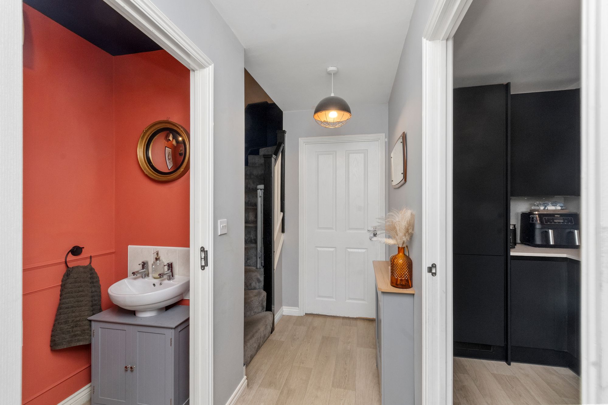 Newlove Avenue, St. Helens