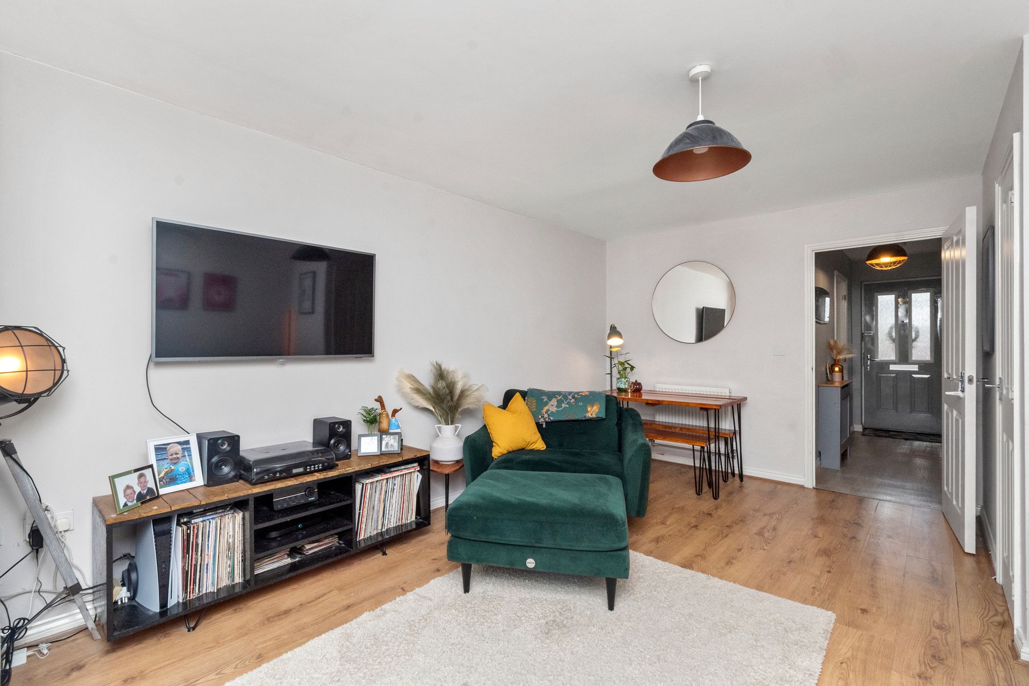 Newlove Avenue, St. Helens