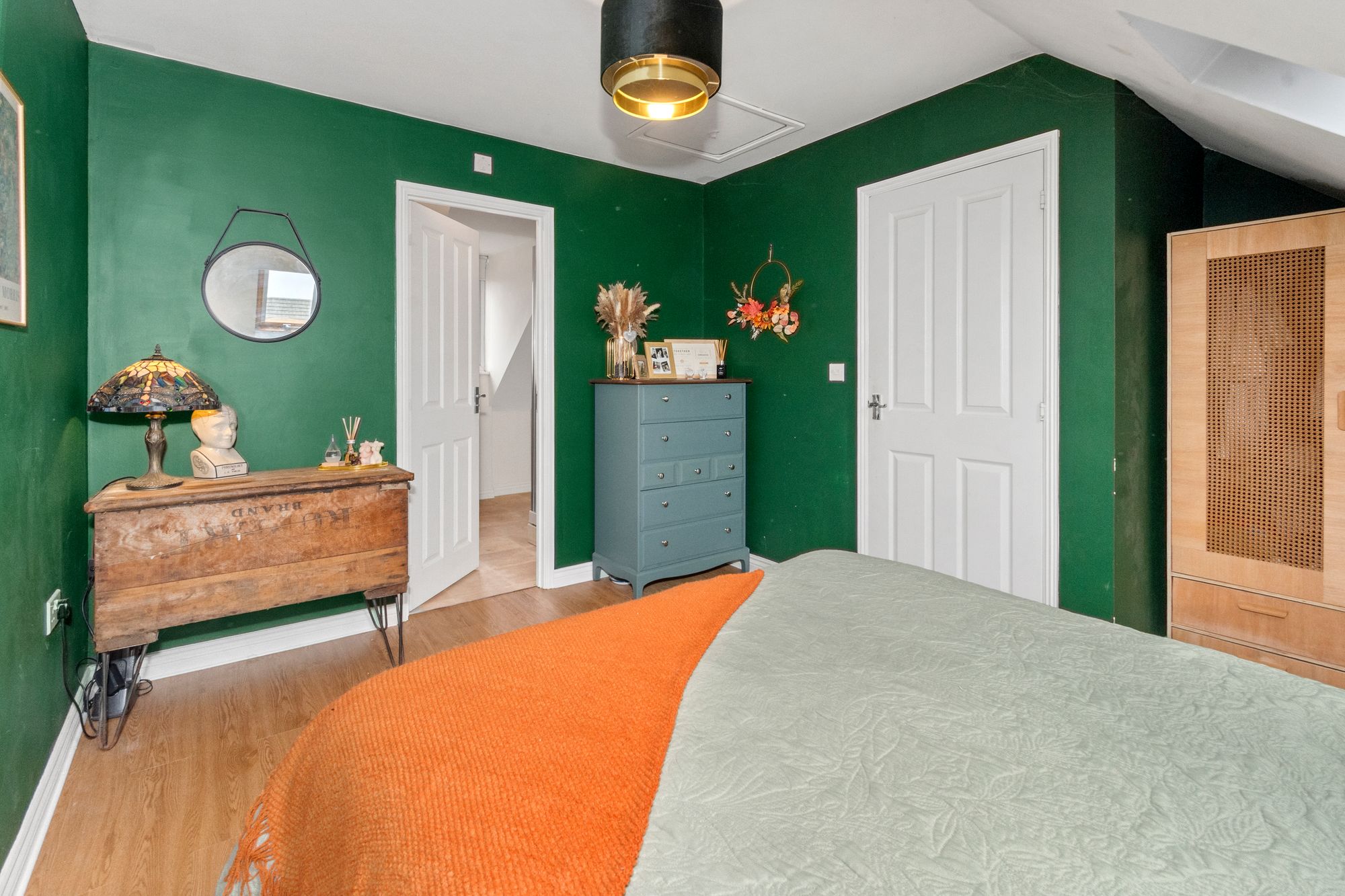 Newlove Avenue, St. Helens