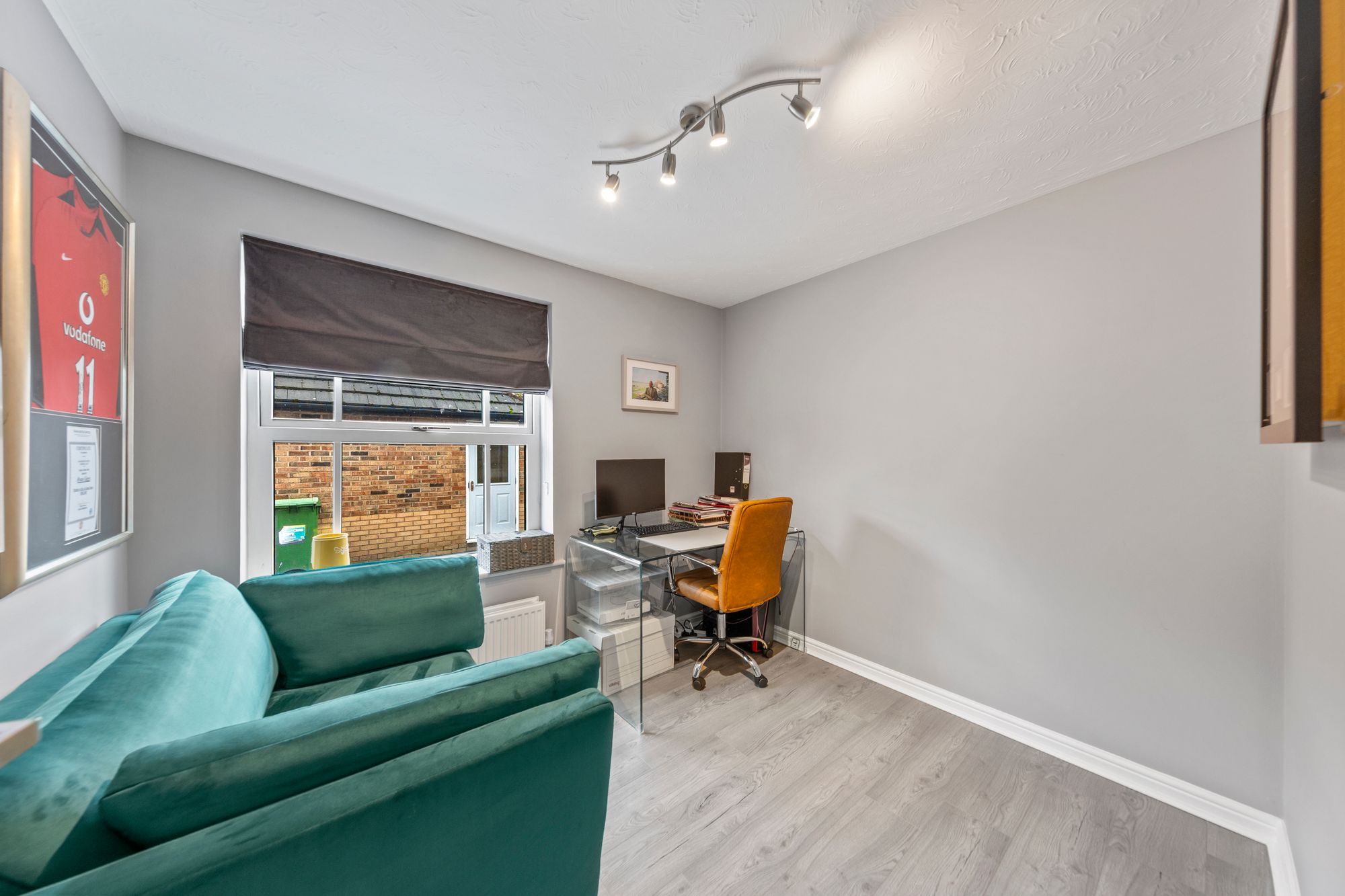 Chesterton Drive, Warrington