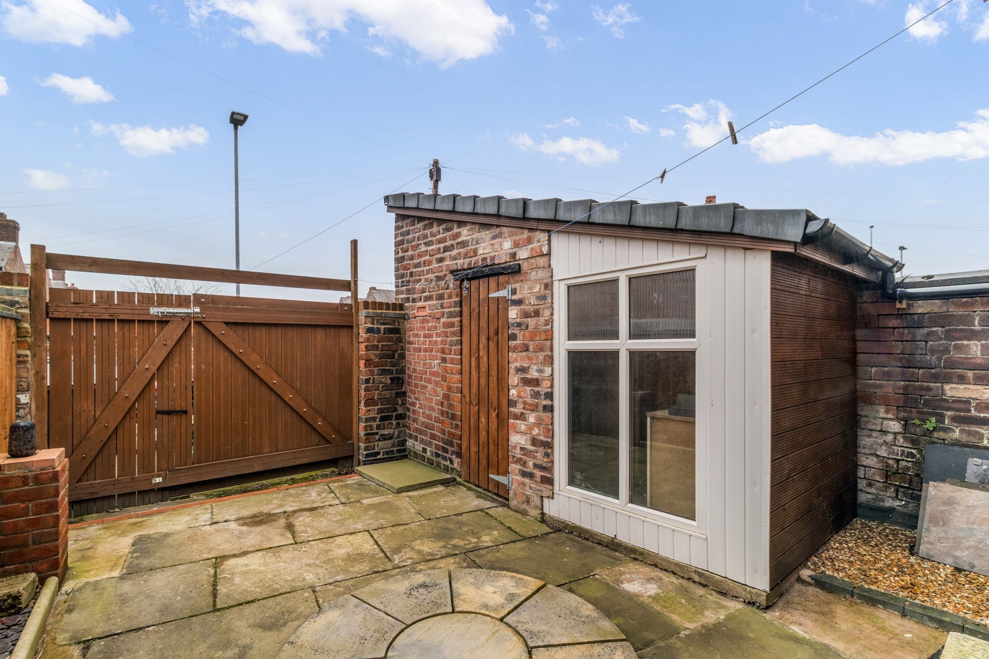 Wilderspool Causeway, Warrington