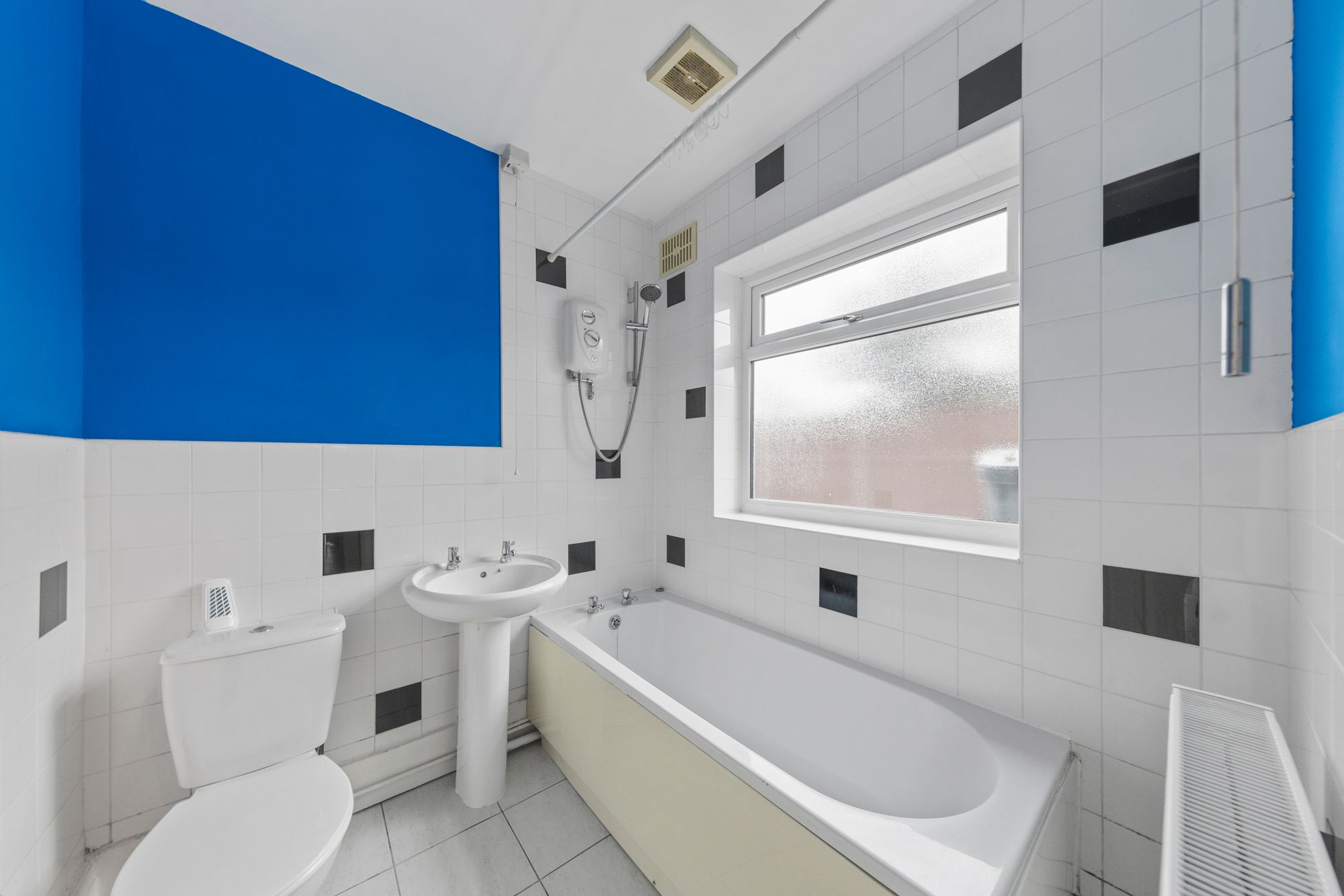 2b Warren Road, Warrington