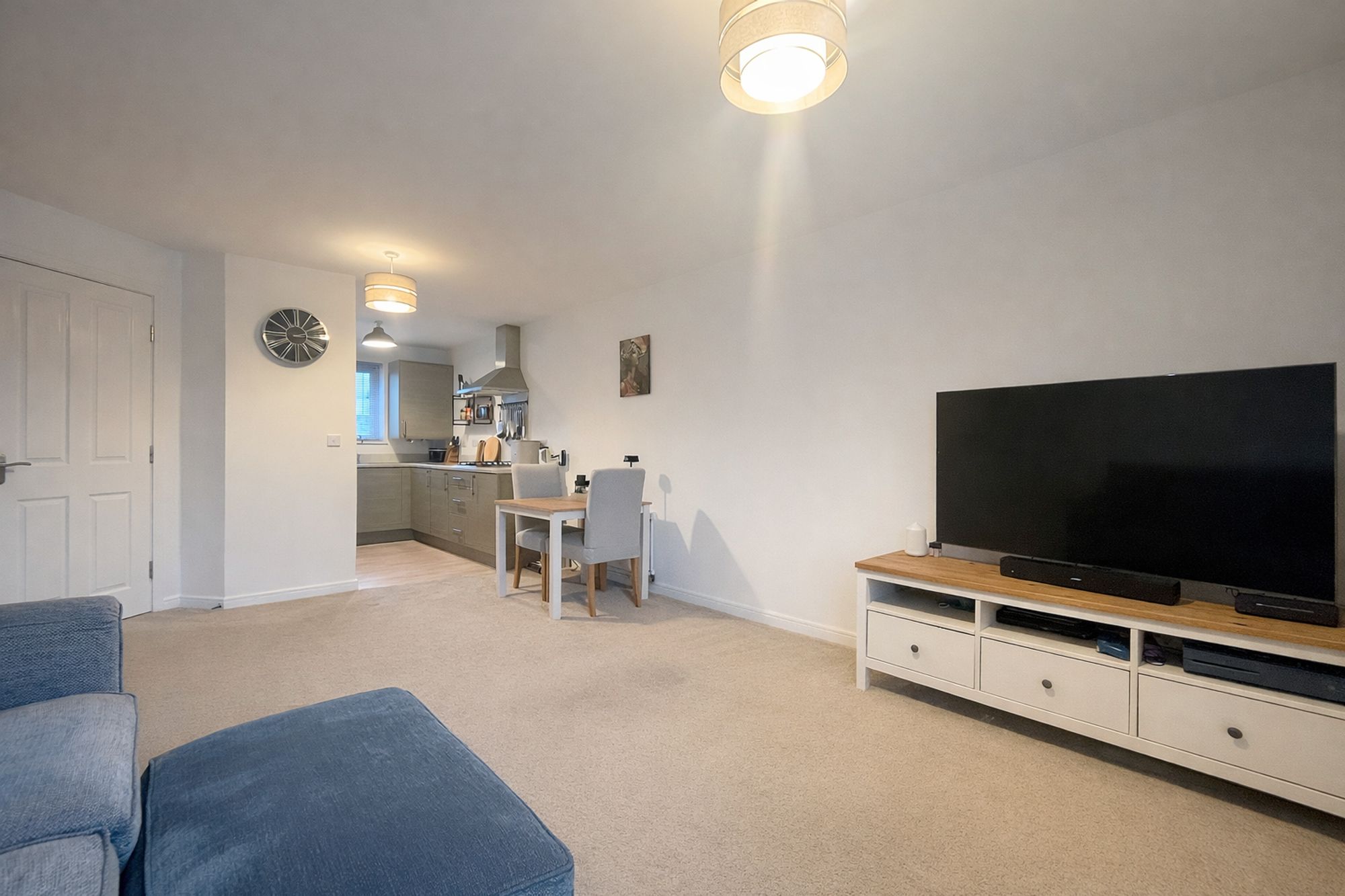 b58dc104-8d29-42c9-a096-fd0cac9795a3