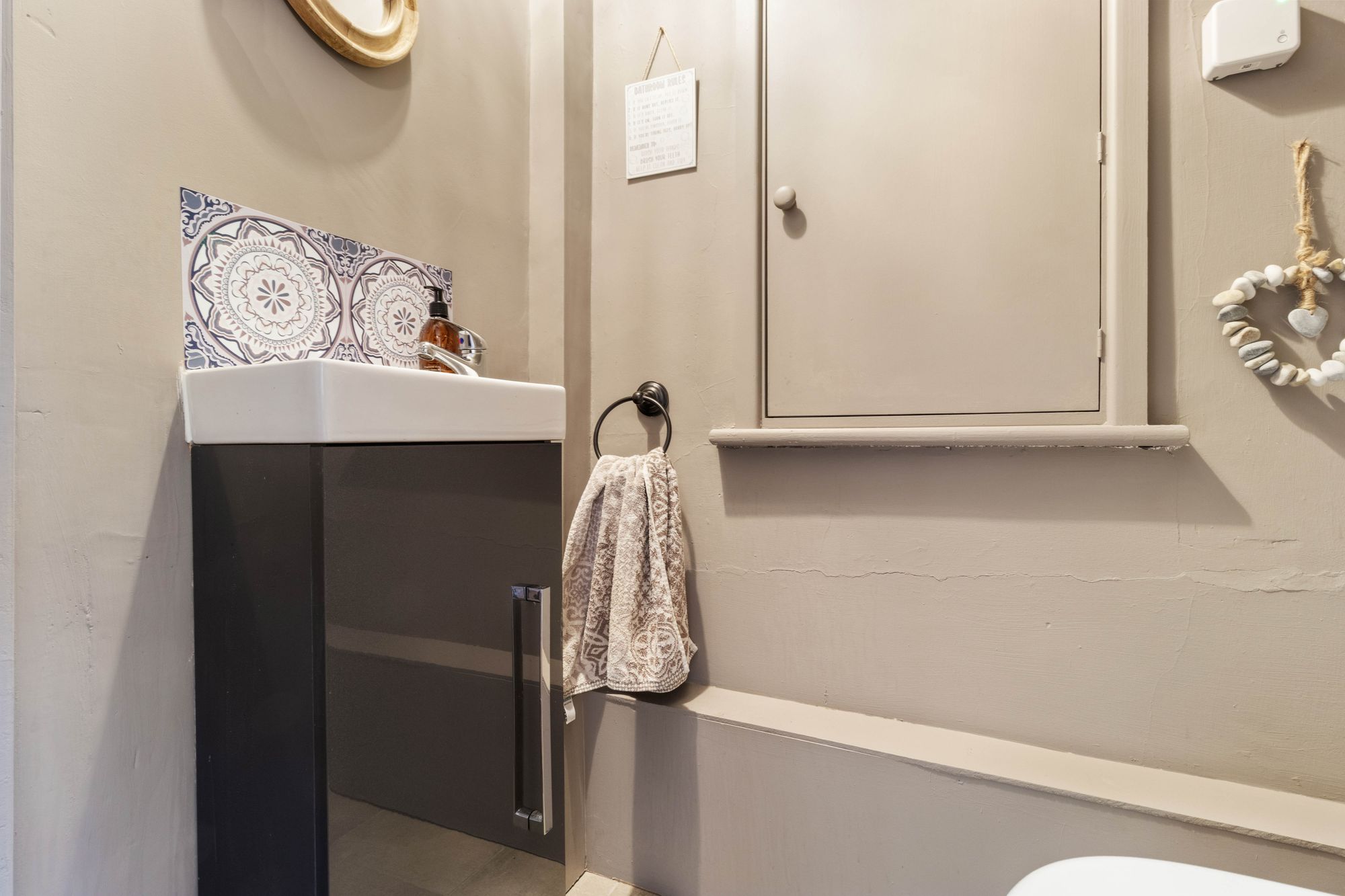 Thelwall New Road, Warrington